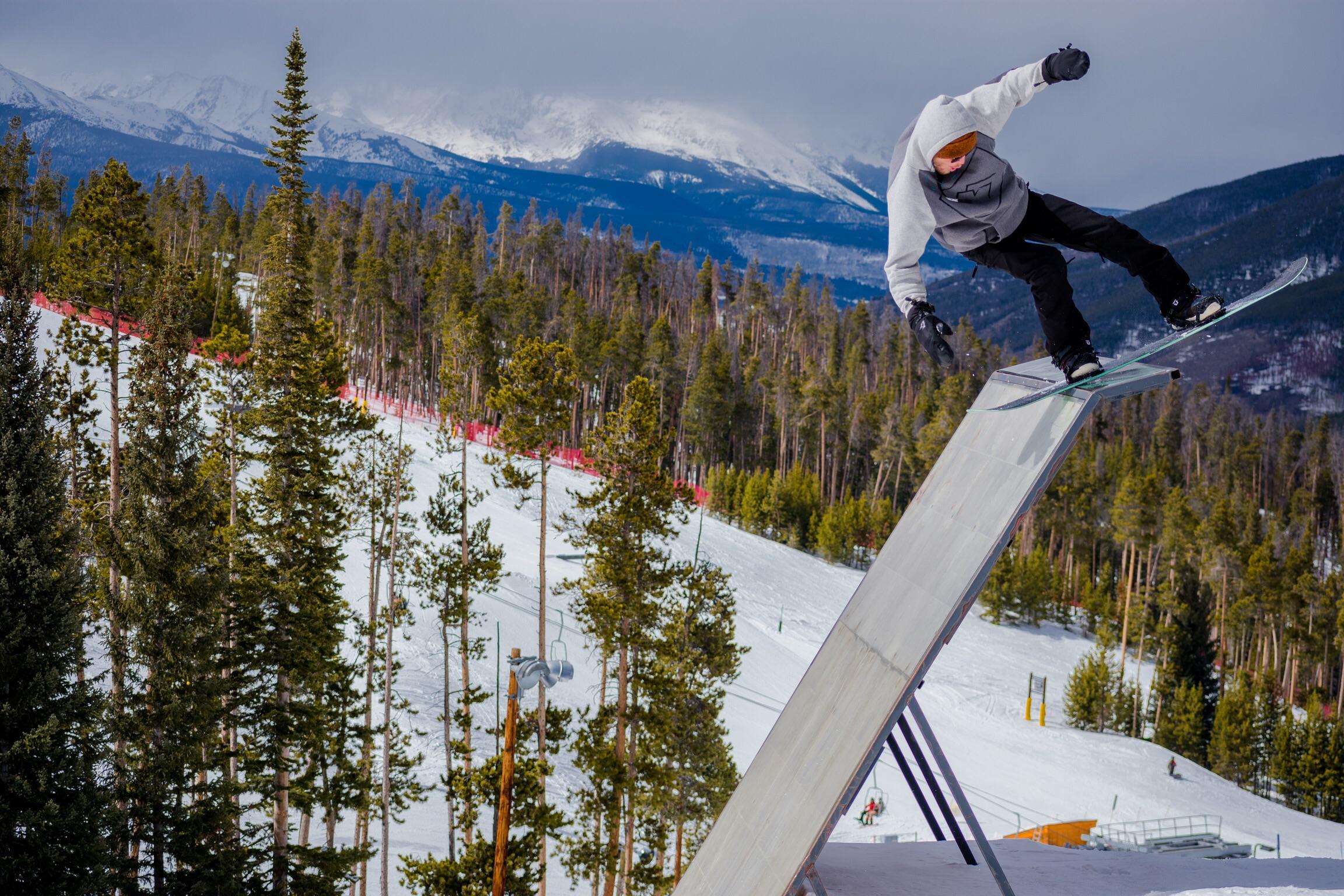 I want to find this rider from 3/12 in Keystone Area 51!! r/snowboarding