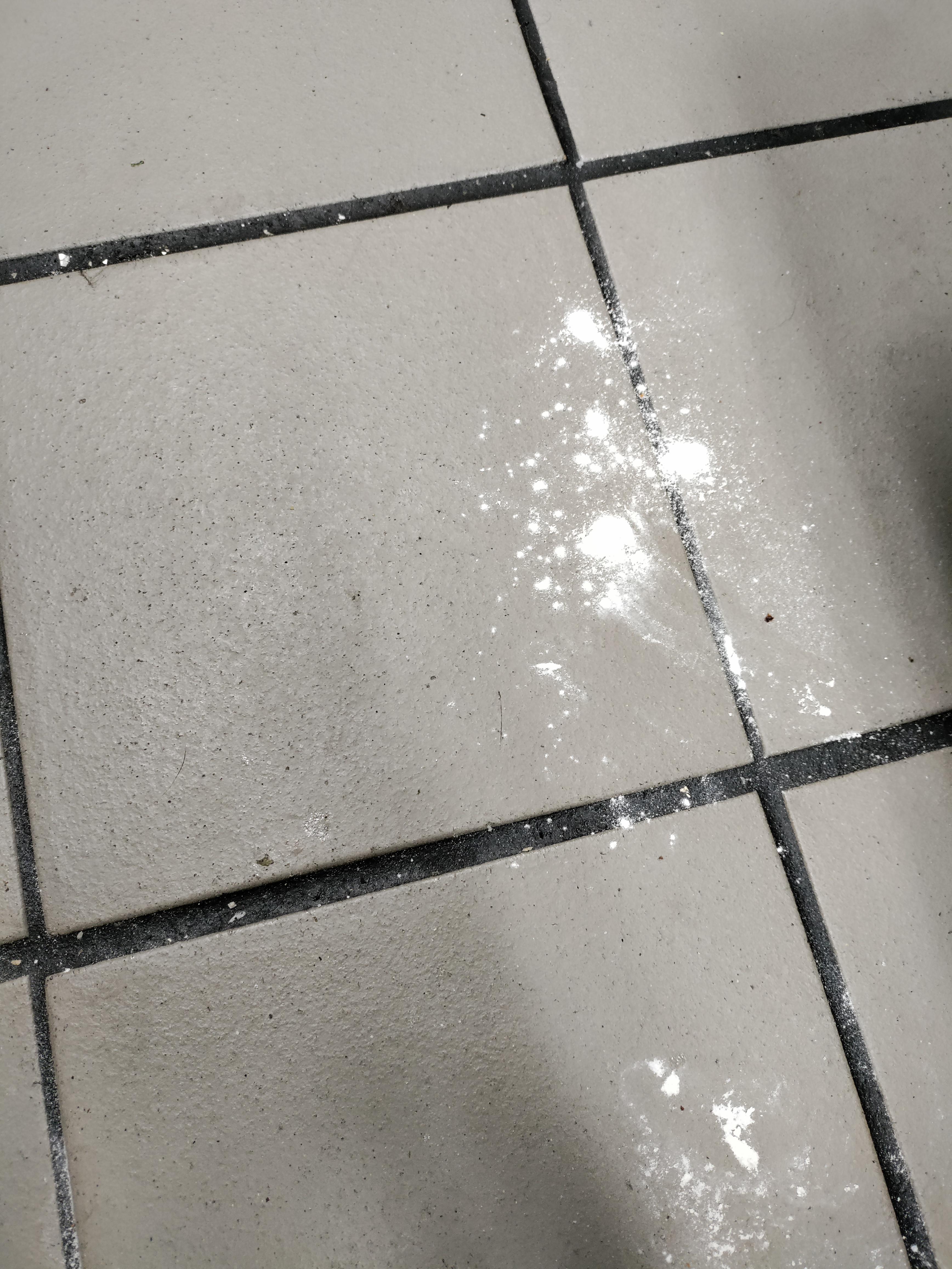 should I call the health inspector? r/KitchenConfidential