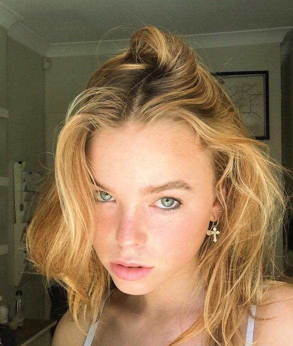 Milly alcock : MillyAlcockHot