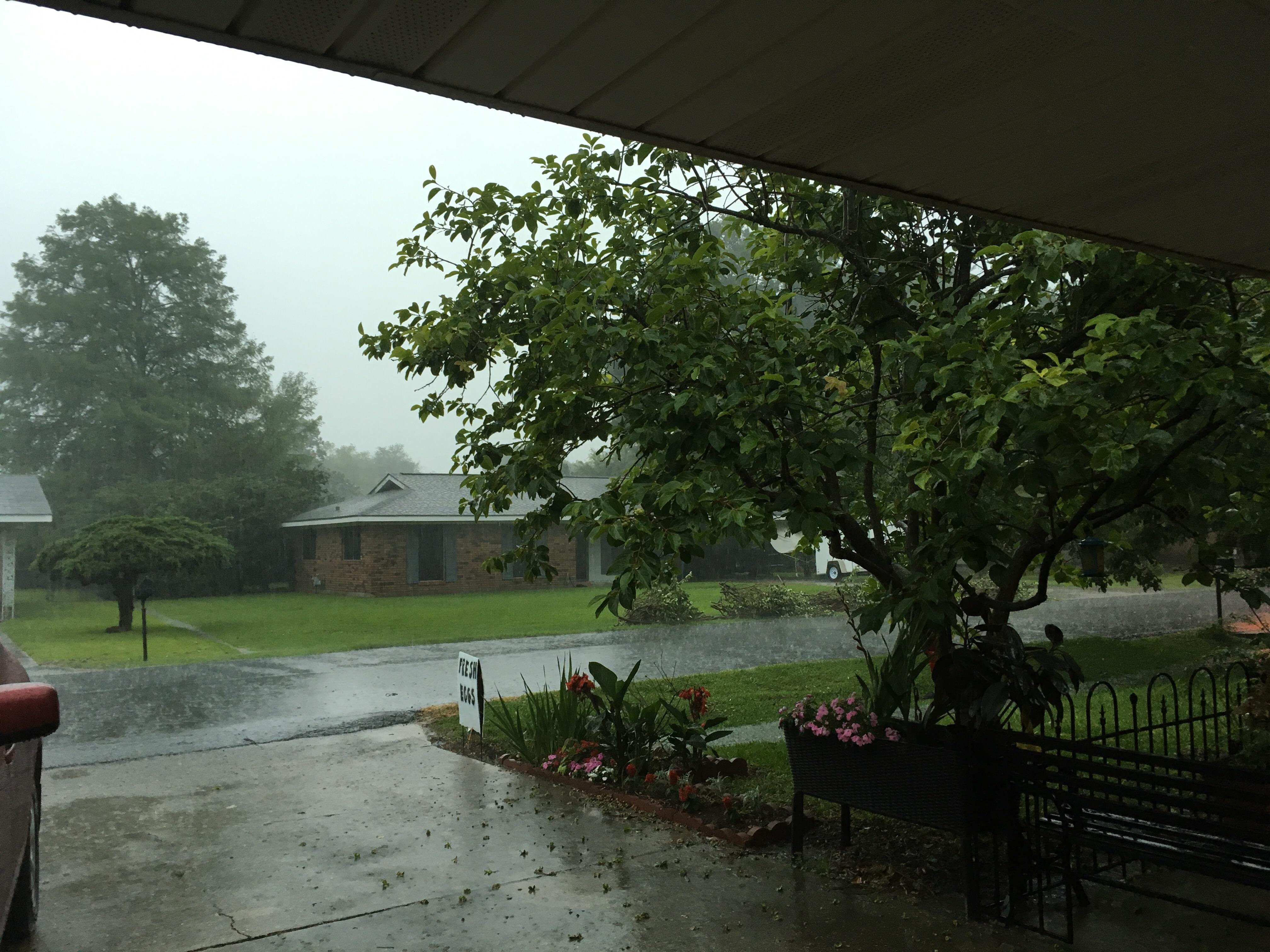 It's heavy in Louisiana r/raining