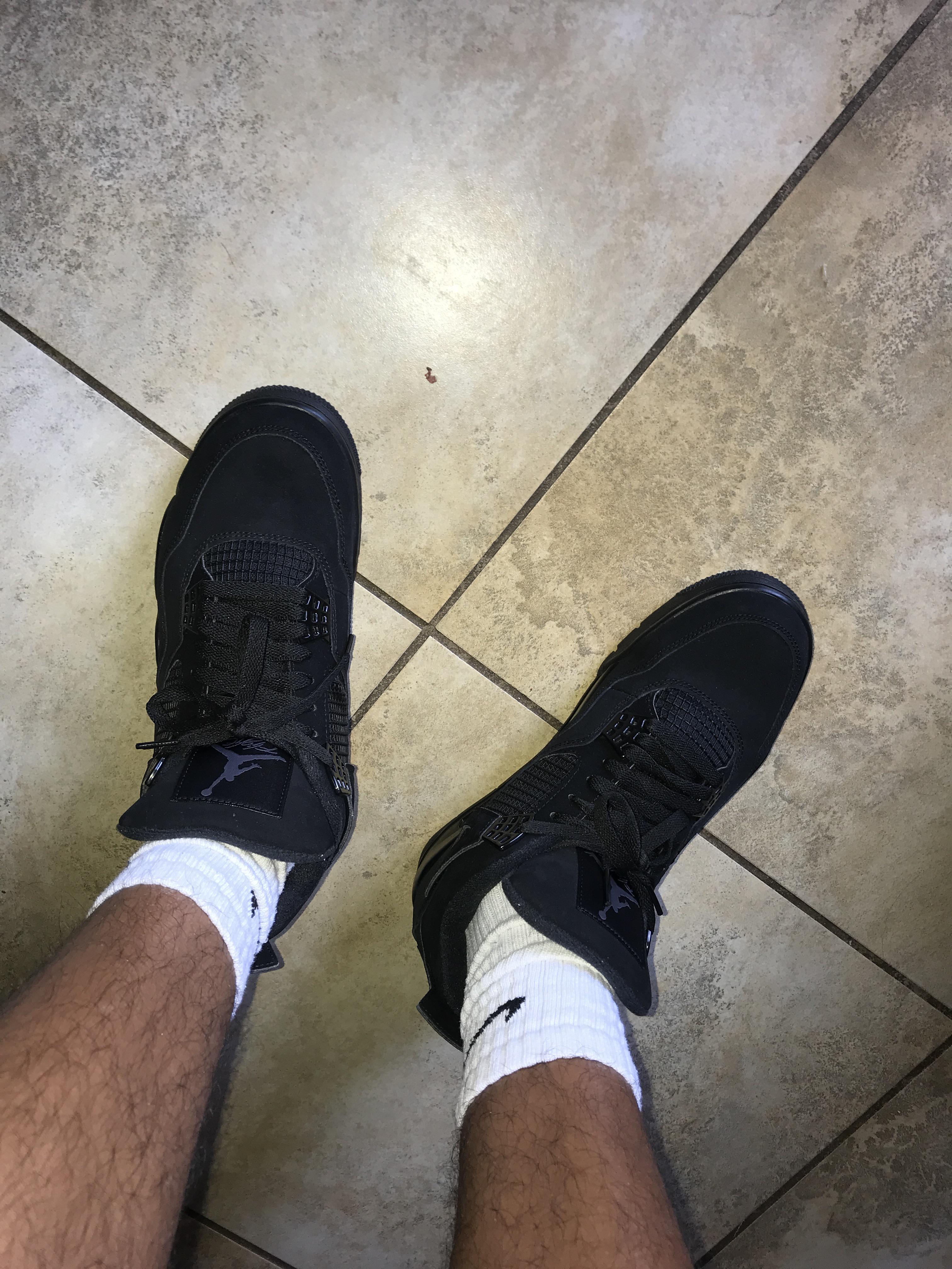 Black Cat 4s r/Sneakers