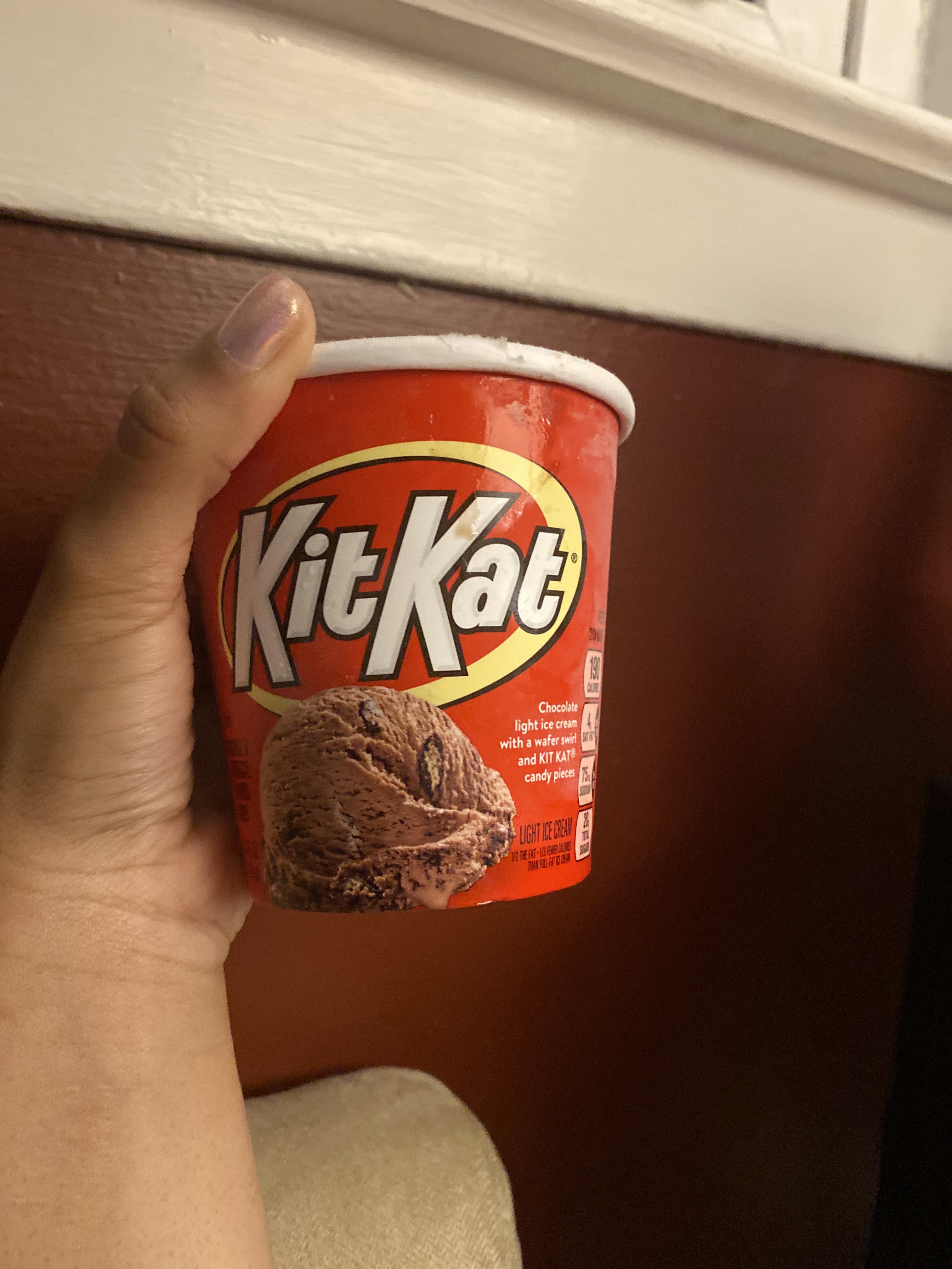 kit kat ice cream, 190 a serving, 480 for a pint. a little higher than