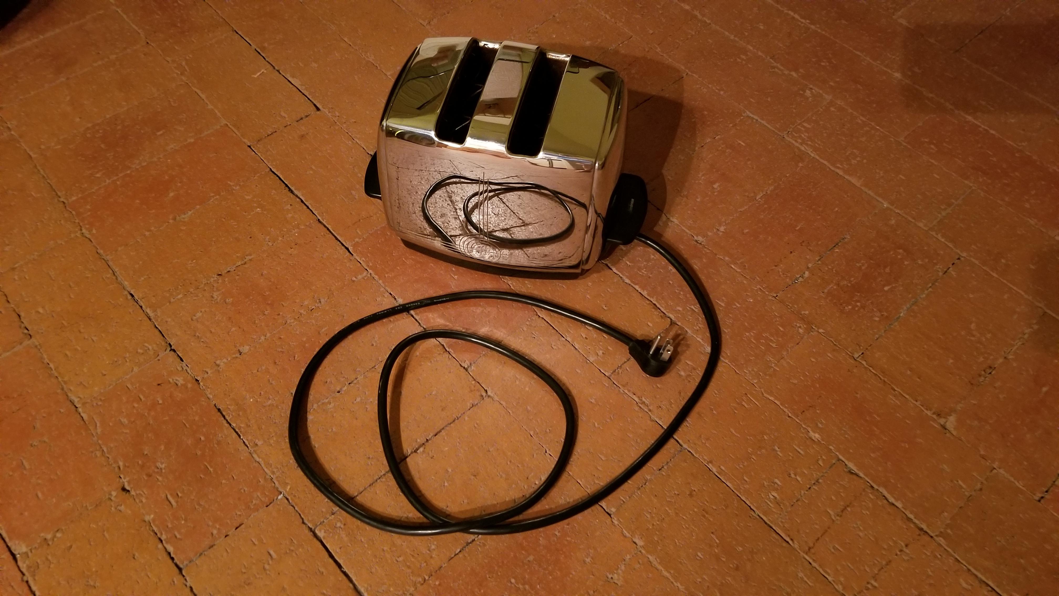 1951 Sunbeam T20A Radiant Control Toaster r/BuyItForLife