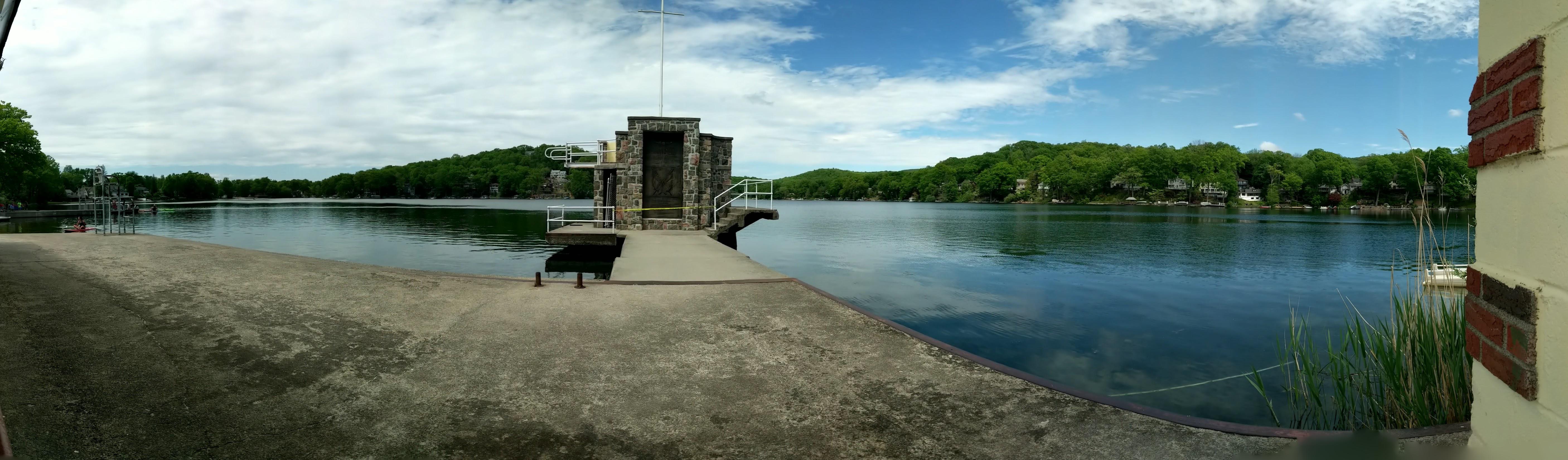 Erskine Lake, NJ. Gotta love panos r/pics
