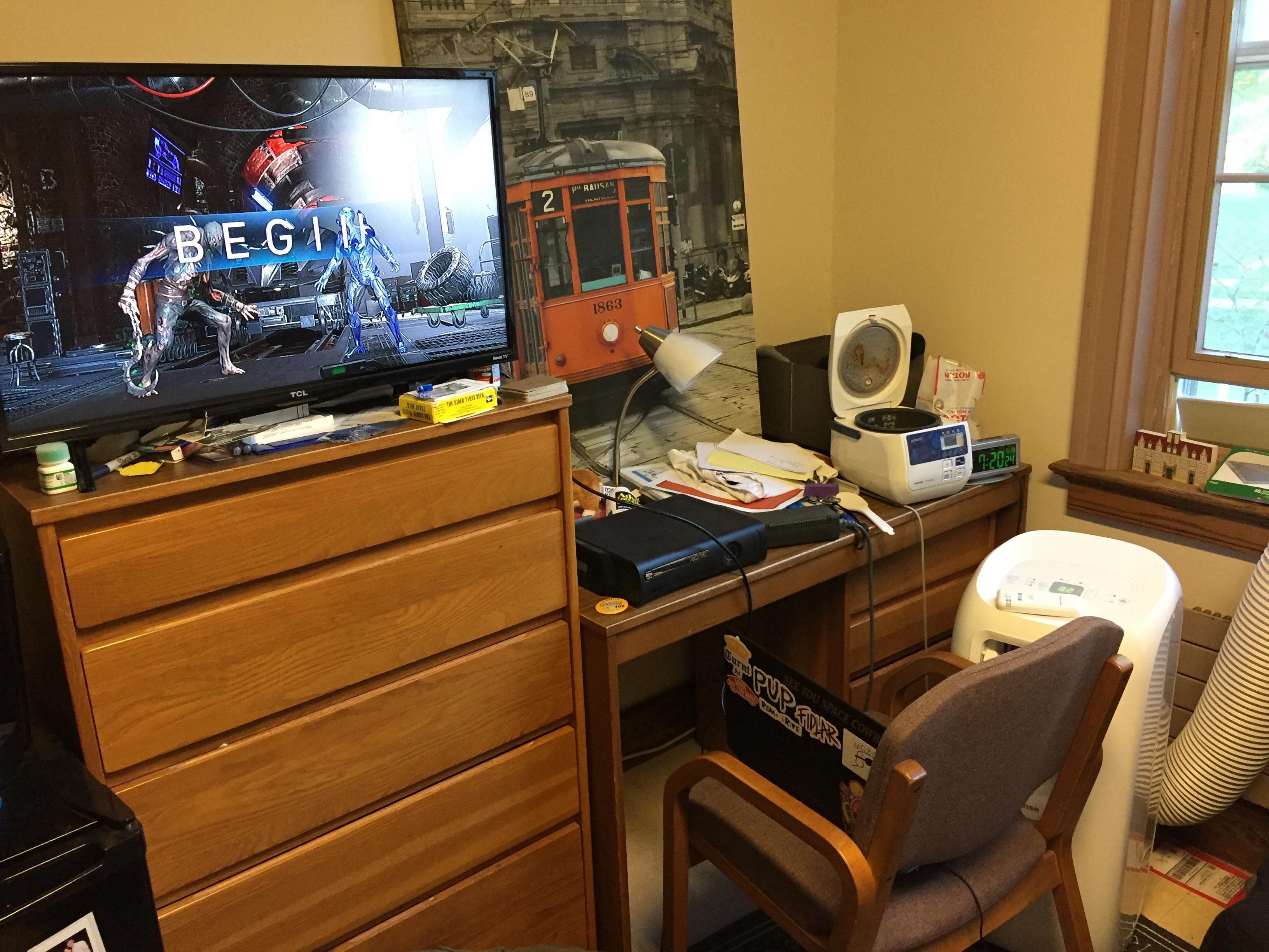 I live in a college dorm working for the summer with no air