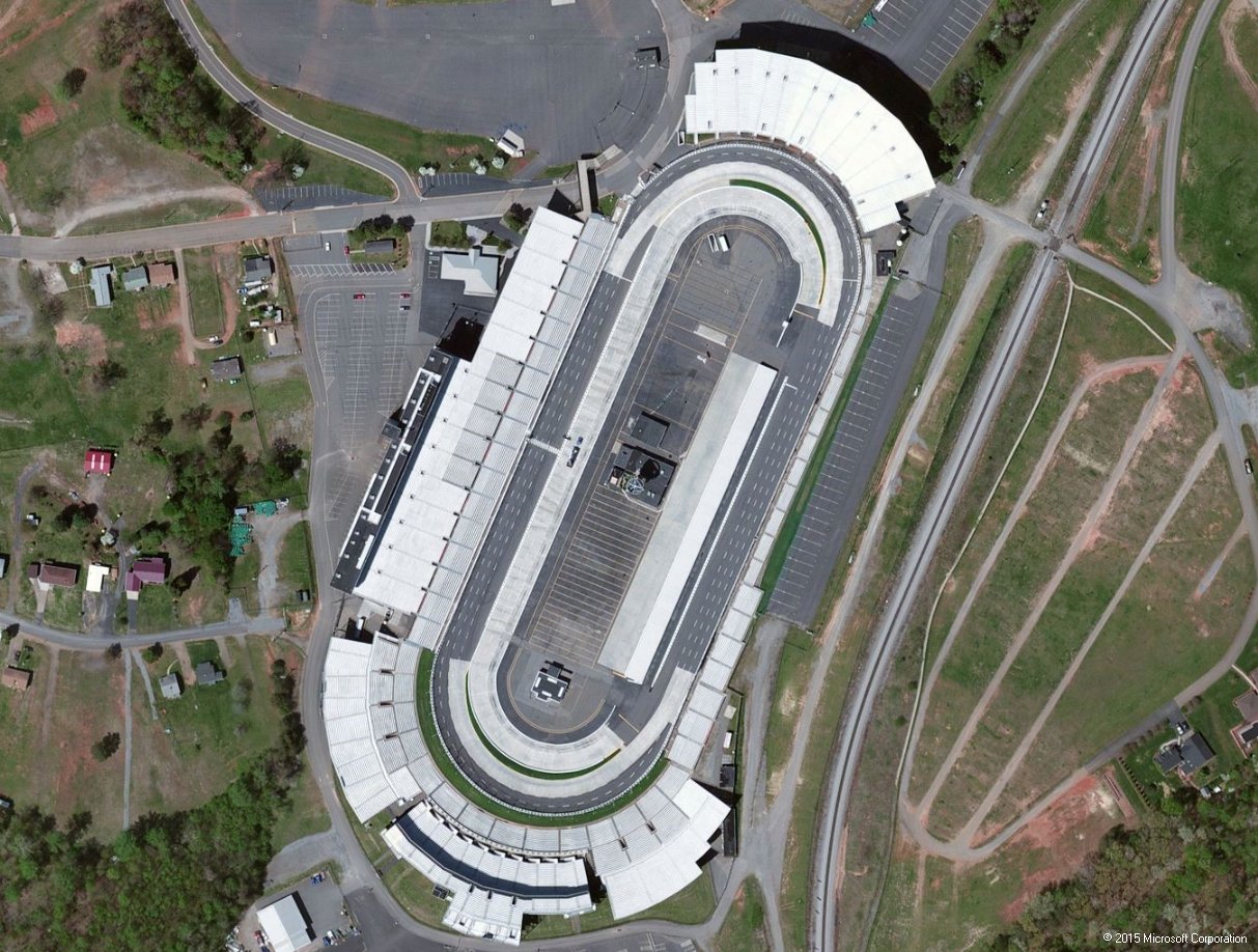 I bent this track in Virginia into the shape of a paper clip! r/NASCAR