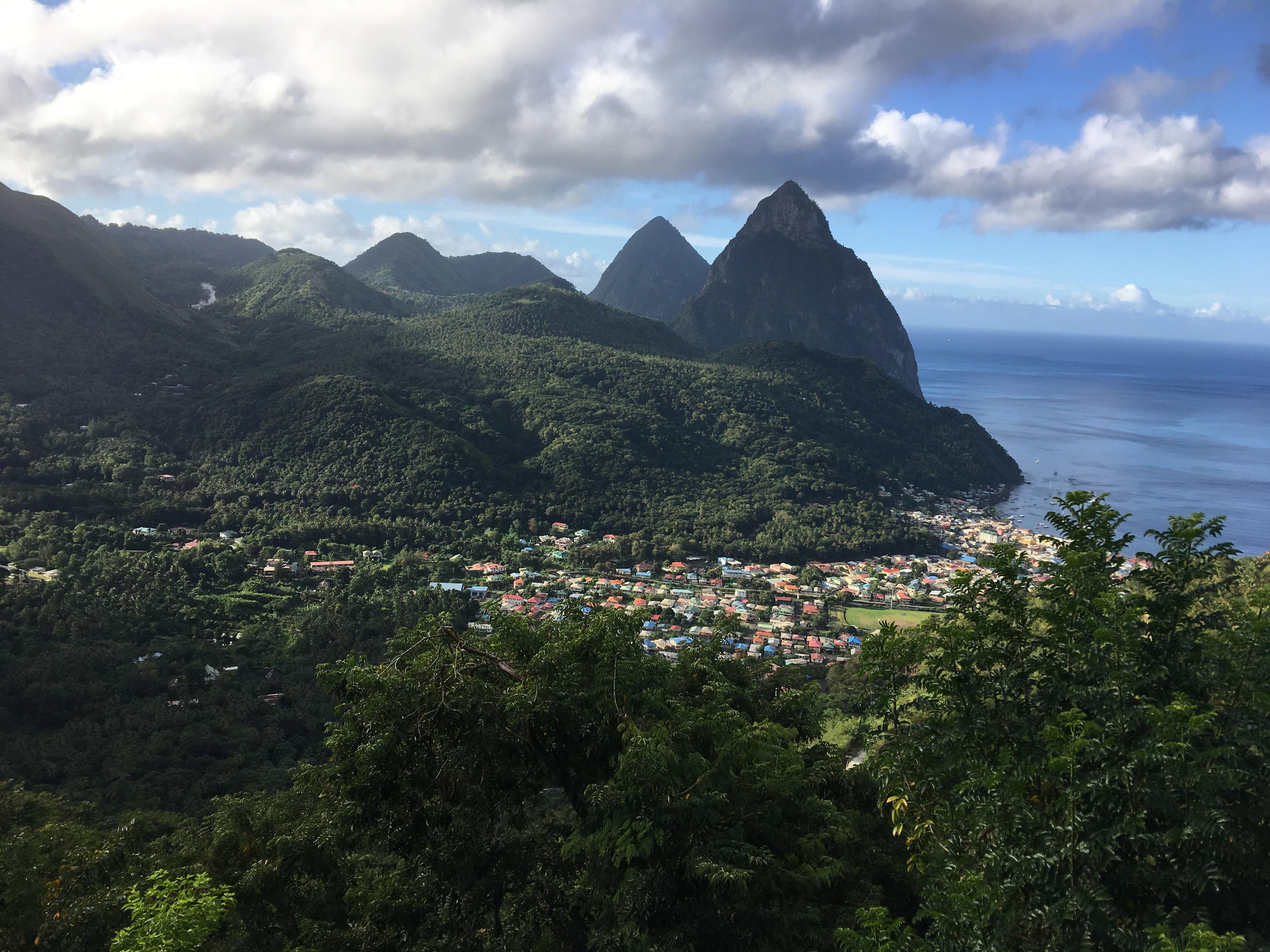 🔥 the Piton Mountains in St Lucia. Was amazing but incredibly difficult