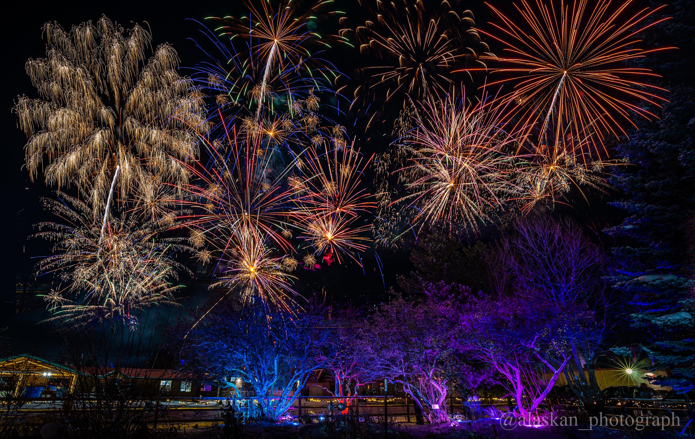 A composite of tonight's fireworks in Palmer r/alaska