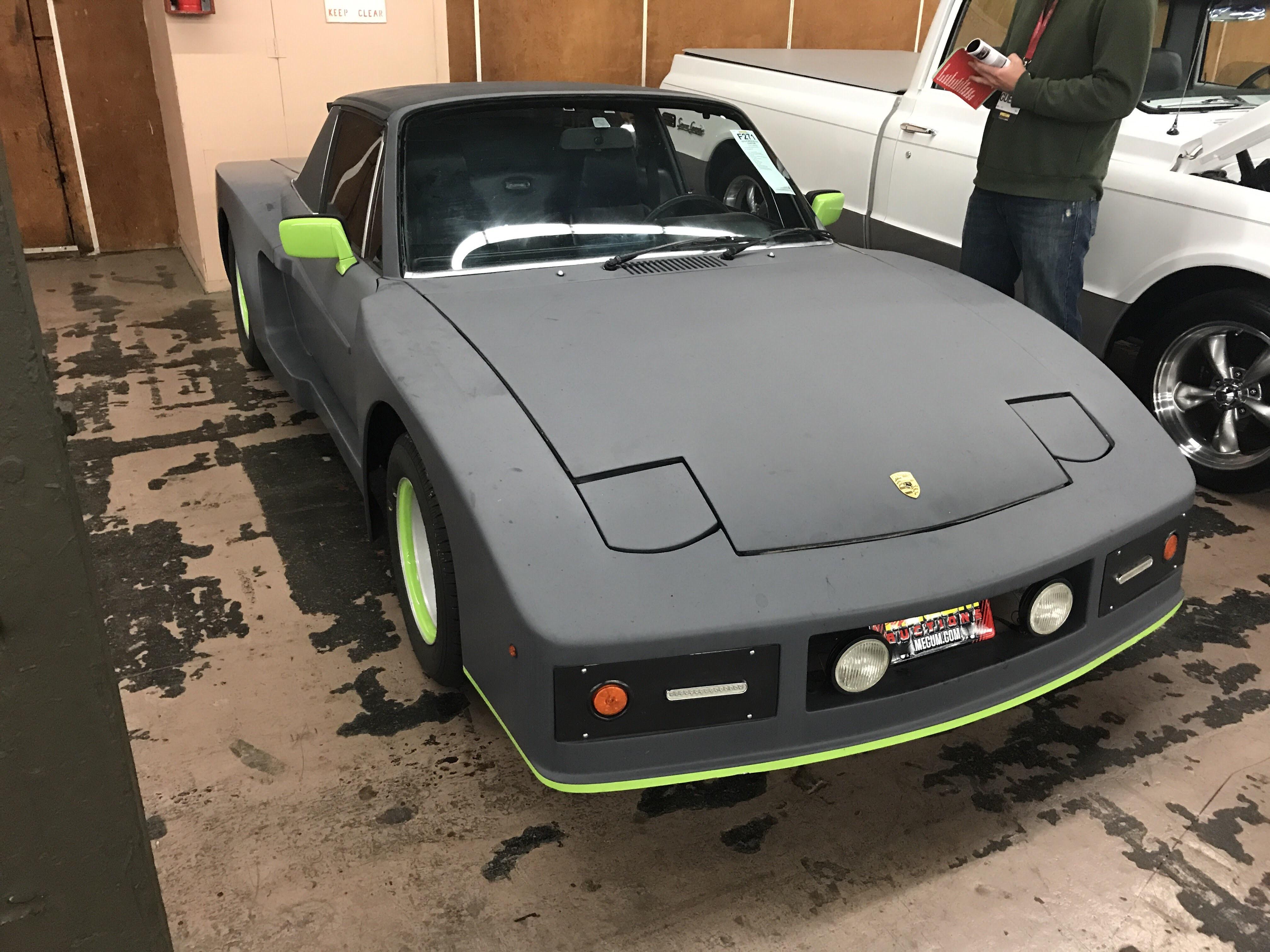 I saw this custom Porsche at the car auction. Is it shitty enough? r