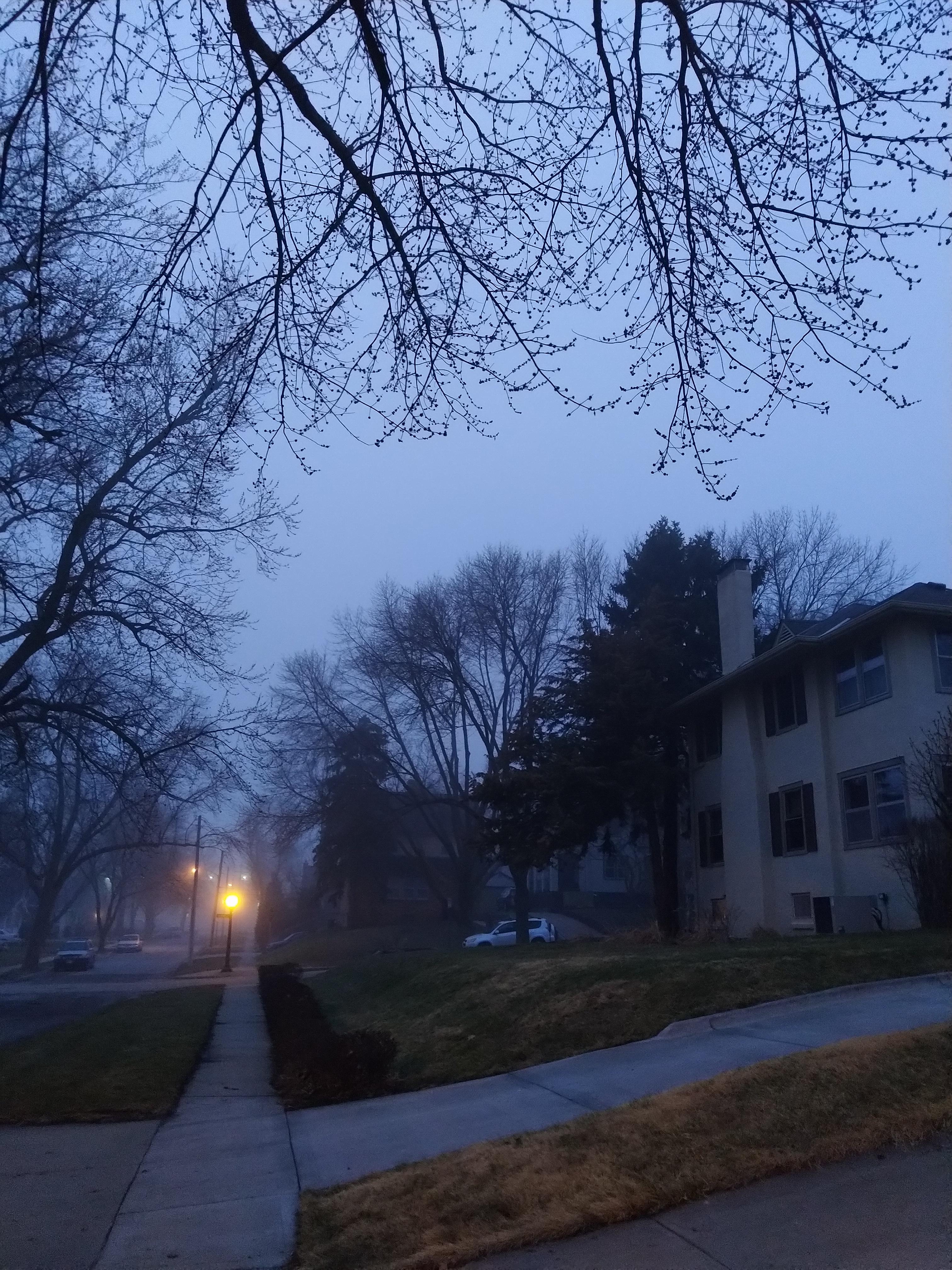 I dunno how many of you are in Midtown, but i took this picture about 3