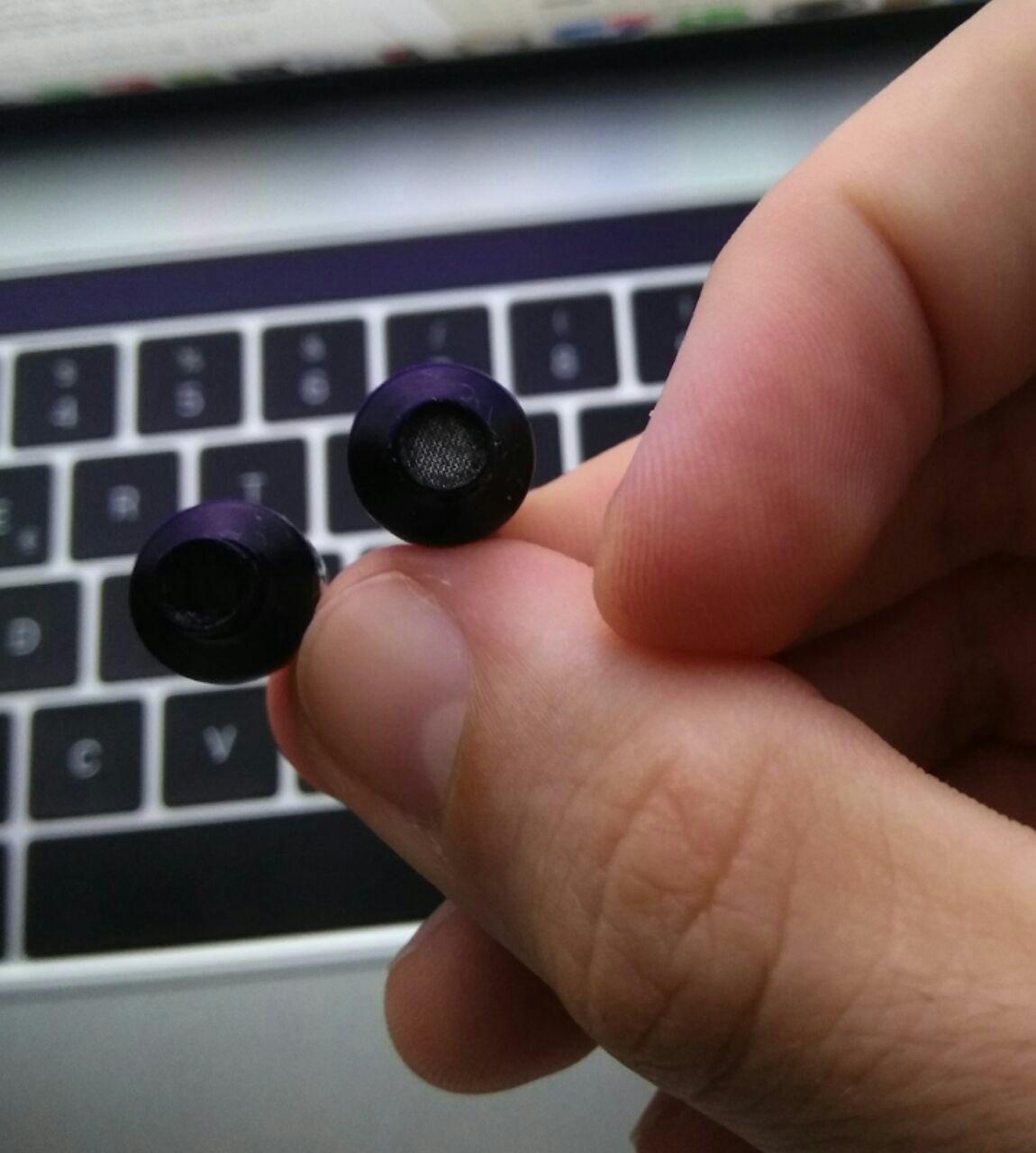 The internal in my inear headphones broke, is it safe to use