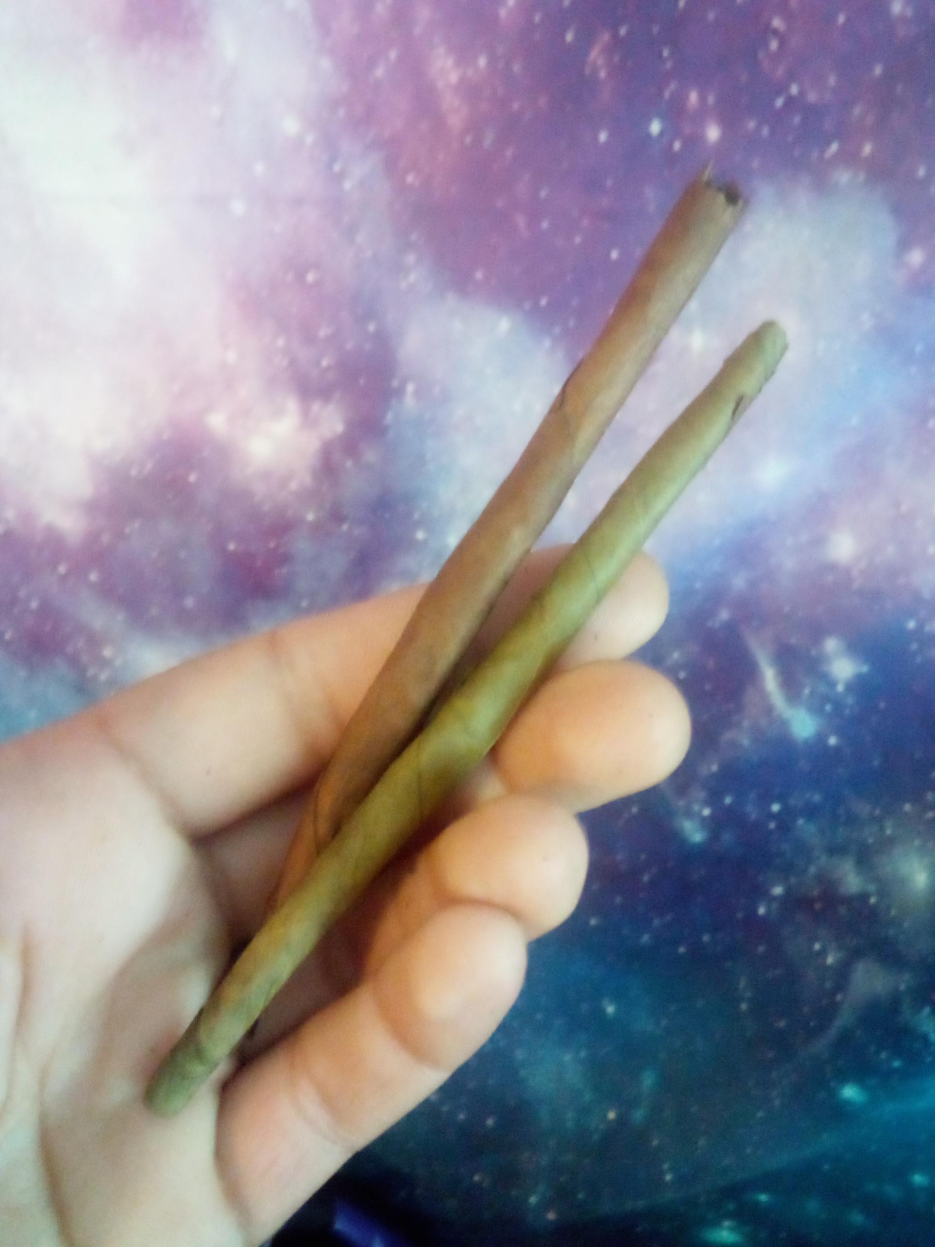What's better than one blunt? Two blunts. Dutch Masters Honey Fusion on