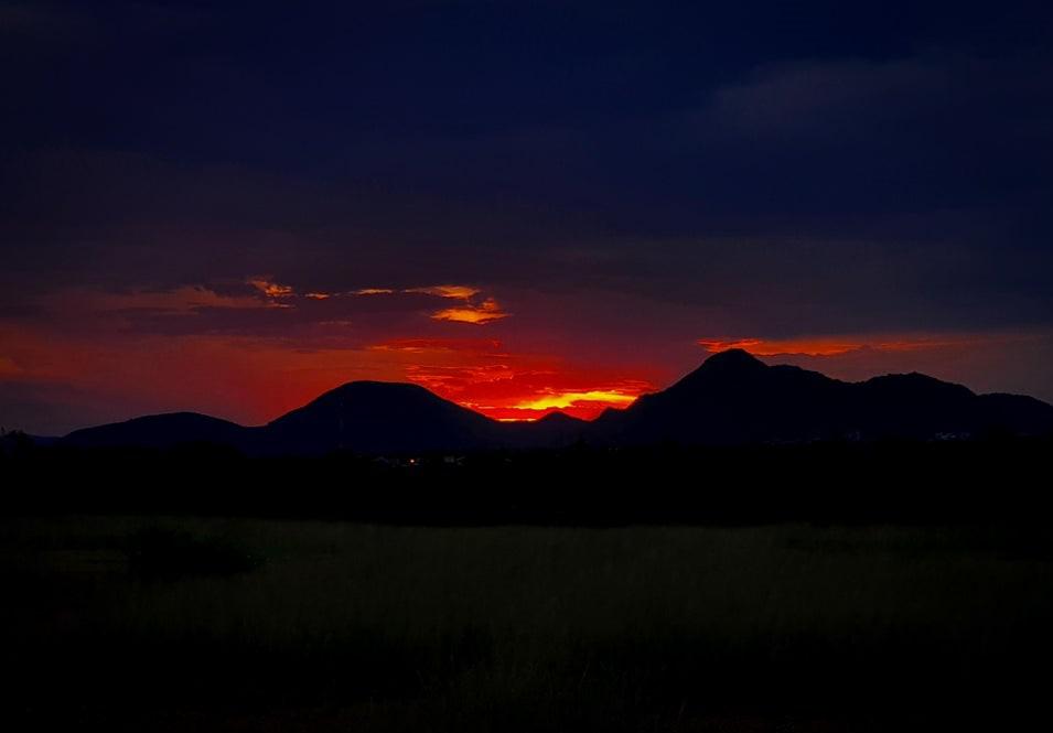 Sunset here in Gaborone, Botswana r/sunset