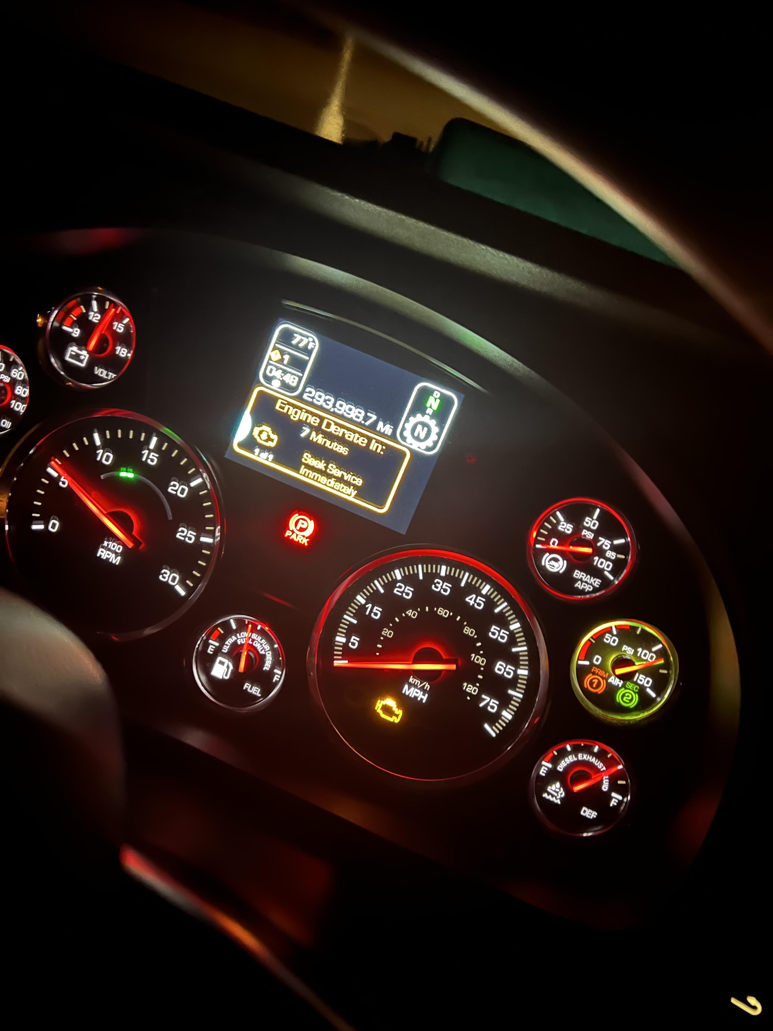 What does this mean and how do I fix ken 2020 T680 : r/Truckers