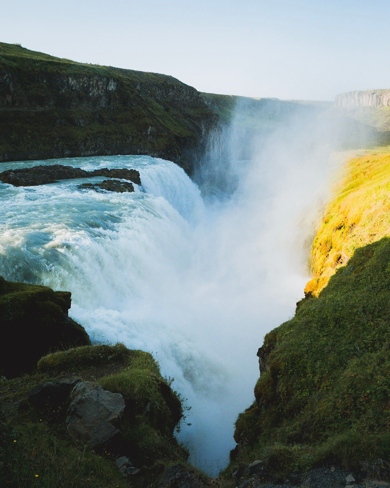 Land of 1000 waterfalls, Iceland. [OC] [1638x2048] steven__bell r