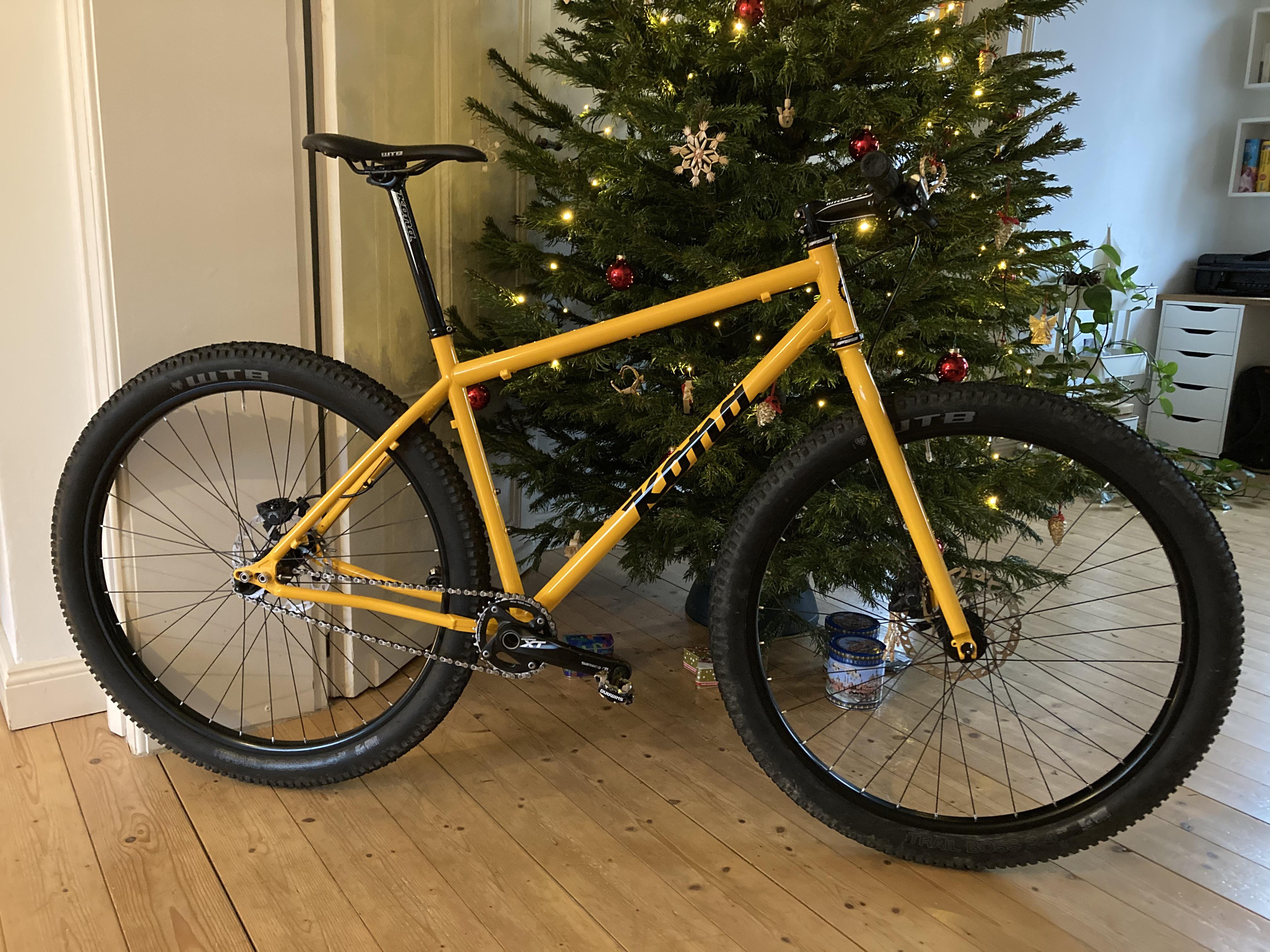 New paint day for the 2012 Kona Unit r/bicycling