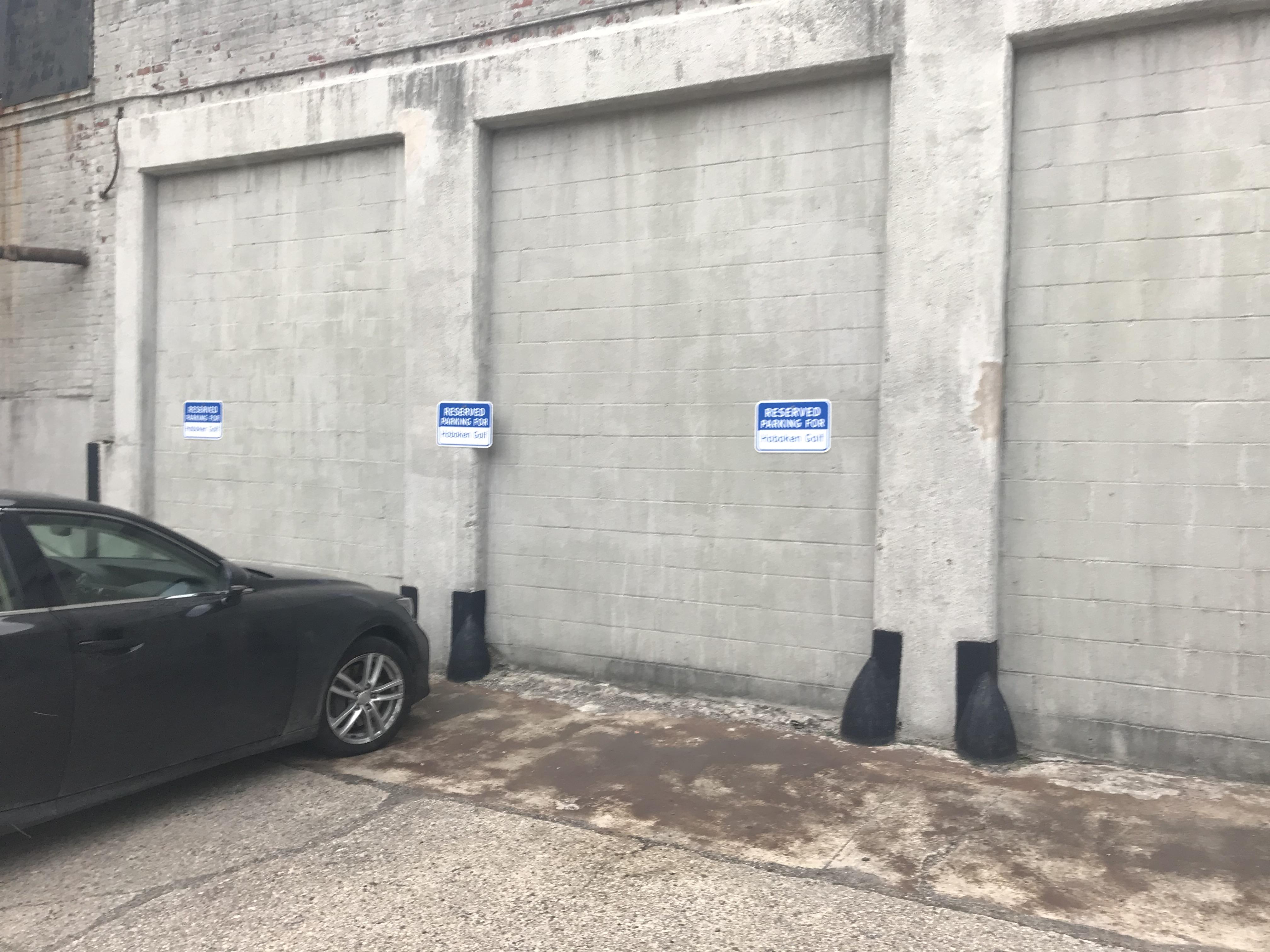 Hoboken Golf is still on? 1012 Grand Parking Lot r/Hoboken