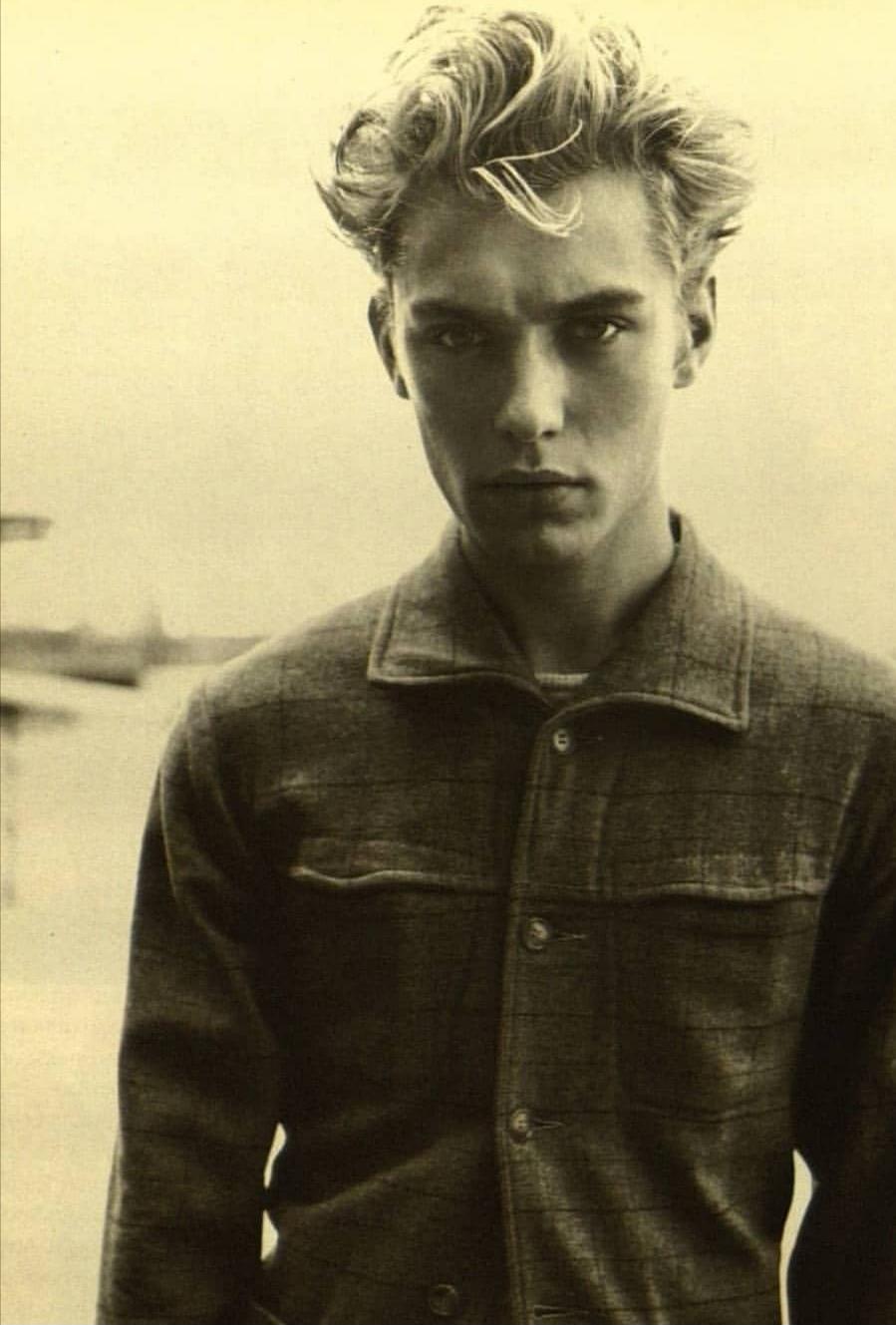 Young Jude Law (1995) r/OldSchoolCool