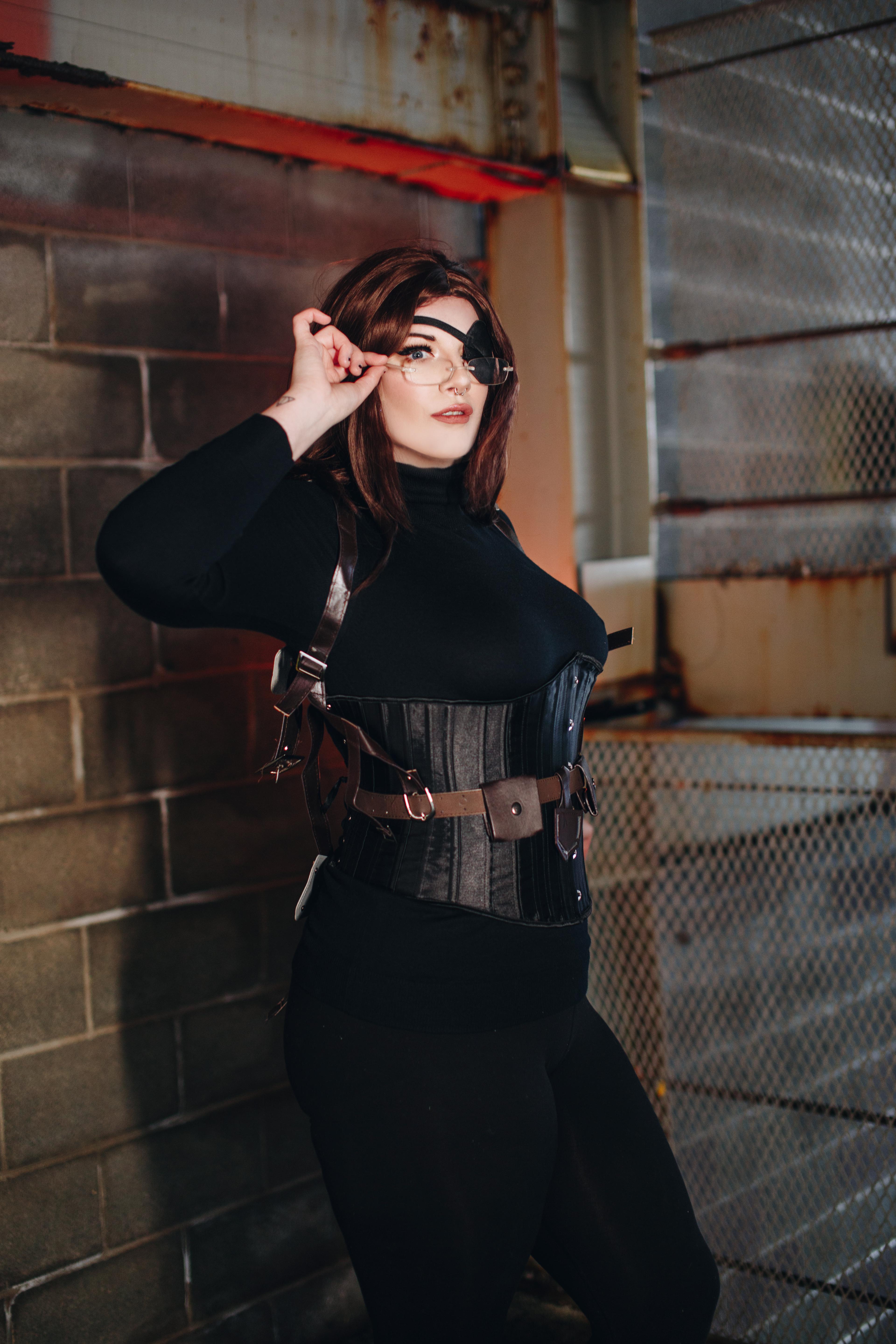 Hange Zoe cosplay by Villanarei Cosplay r/titanfolk