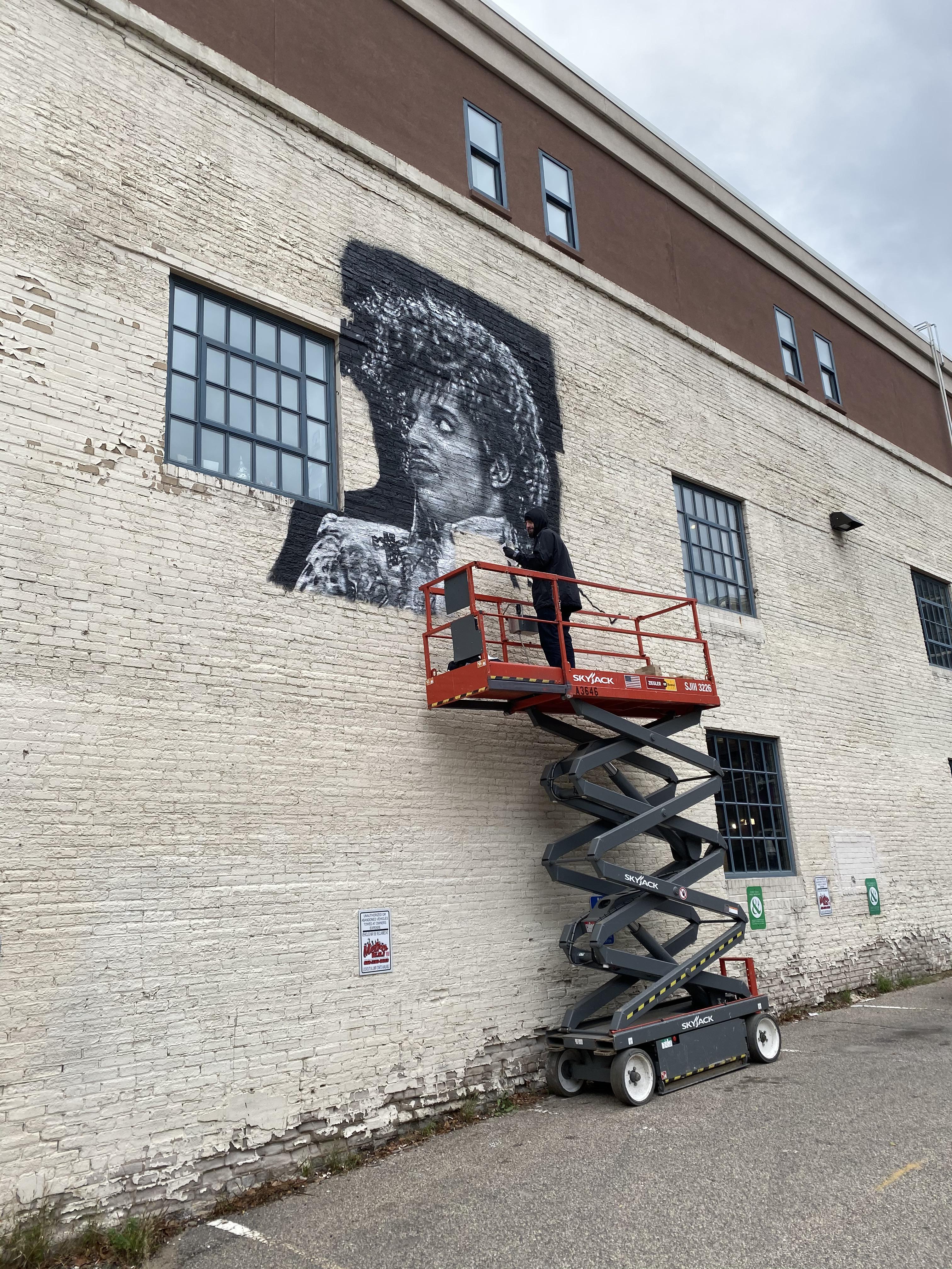 New Prince mural going up in the North Loop r/Minneapolis