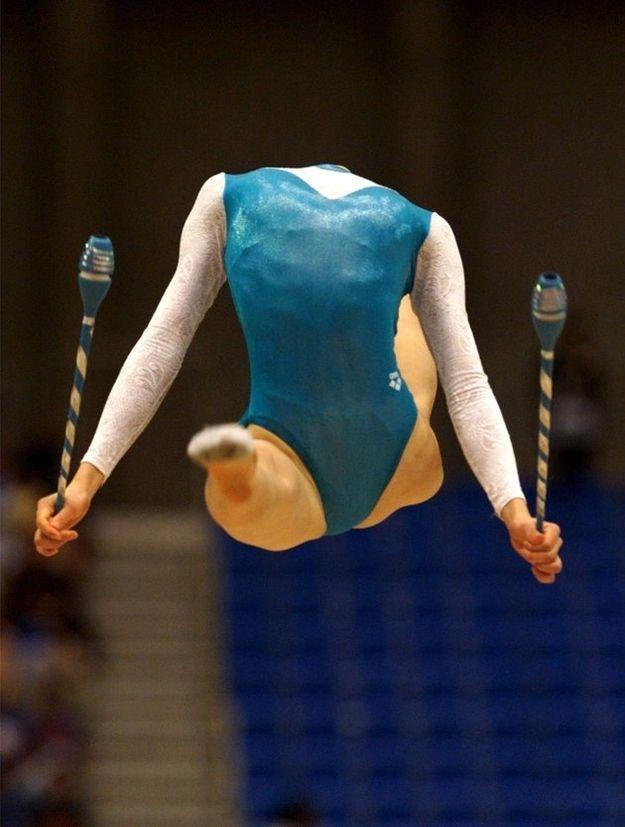 PsBattle This very flexible gymnast