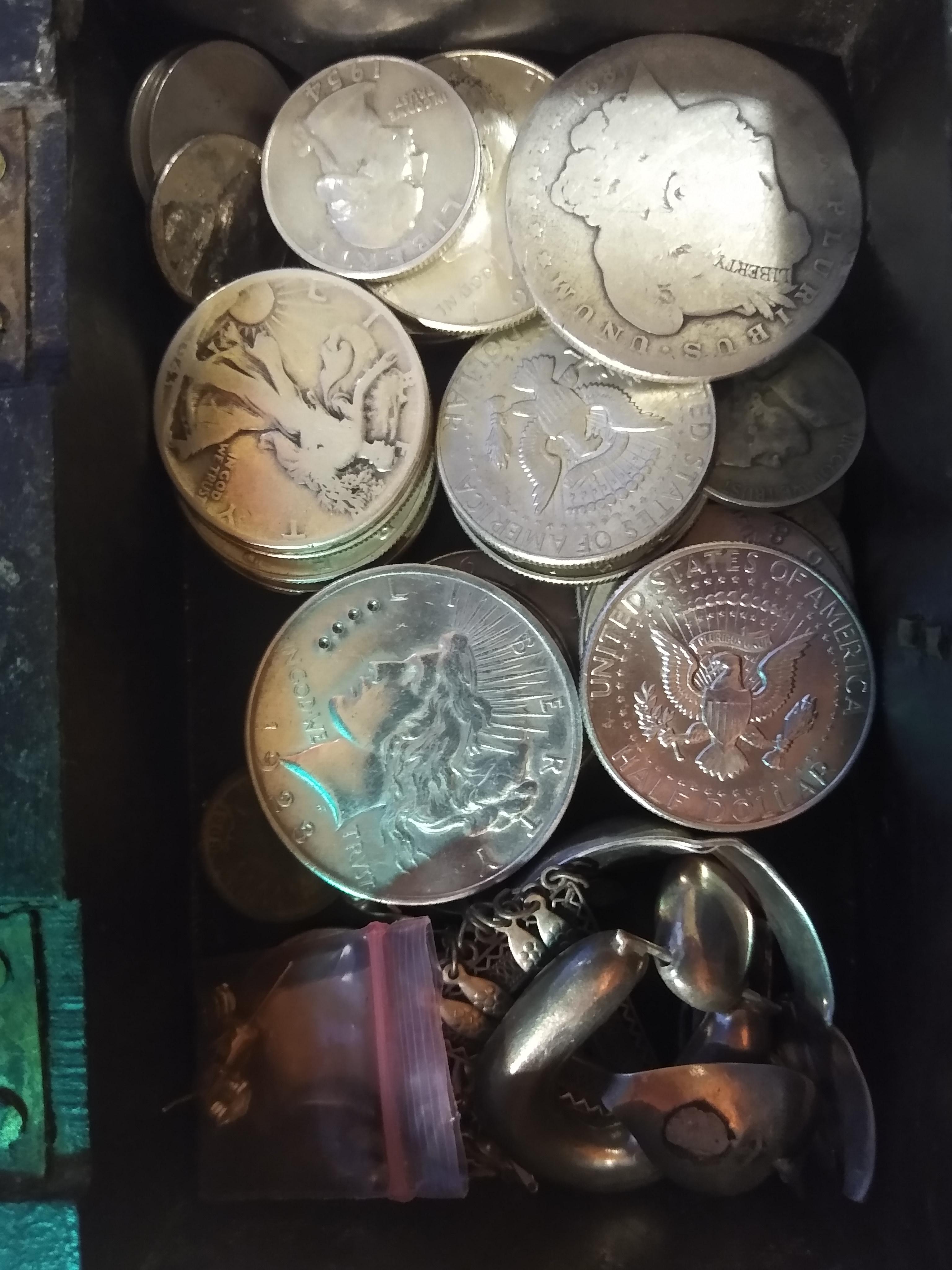 I'm starting to stack again. Got some gold coins coming in the mail too