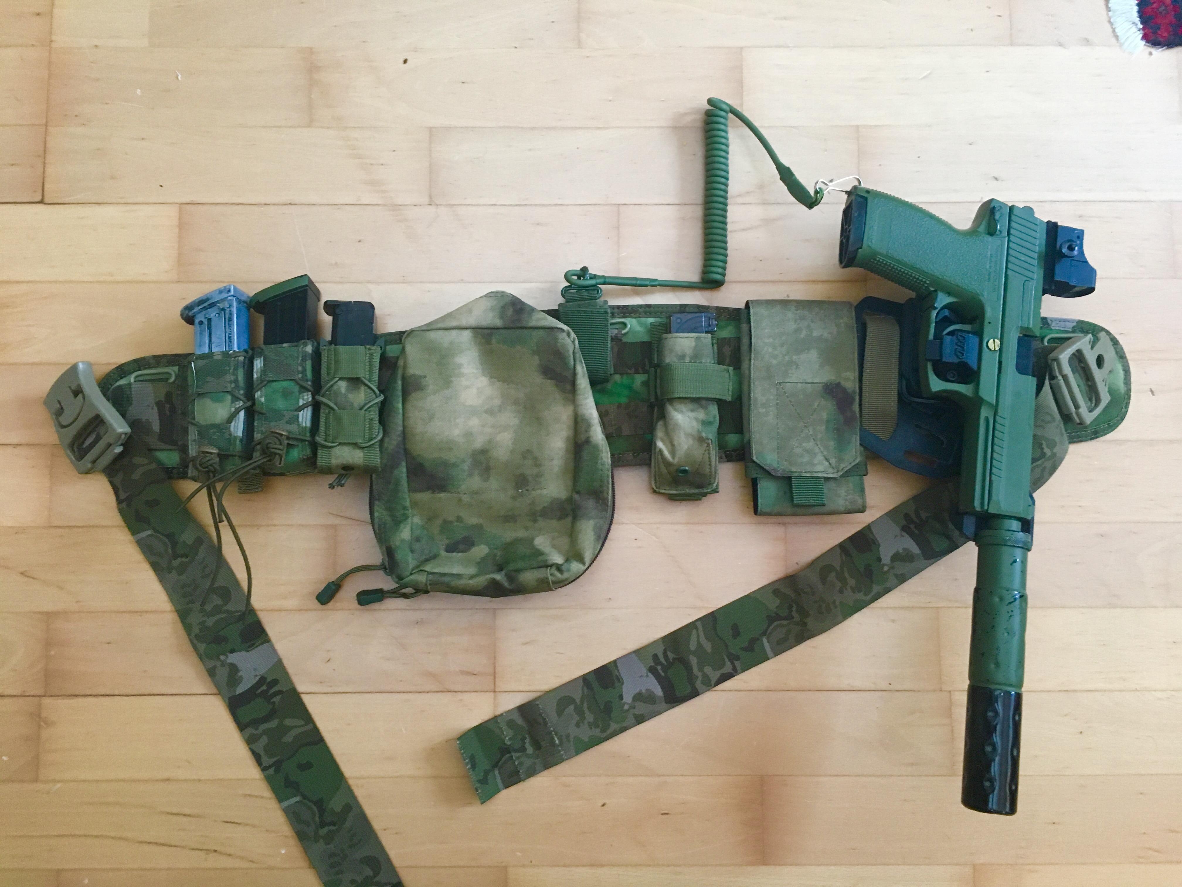 Finally happy with my sniper belt setup r/airsoft
