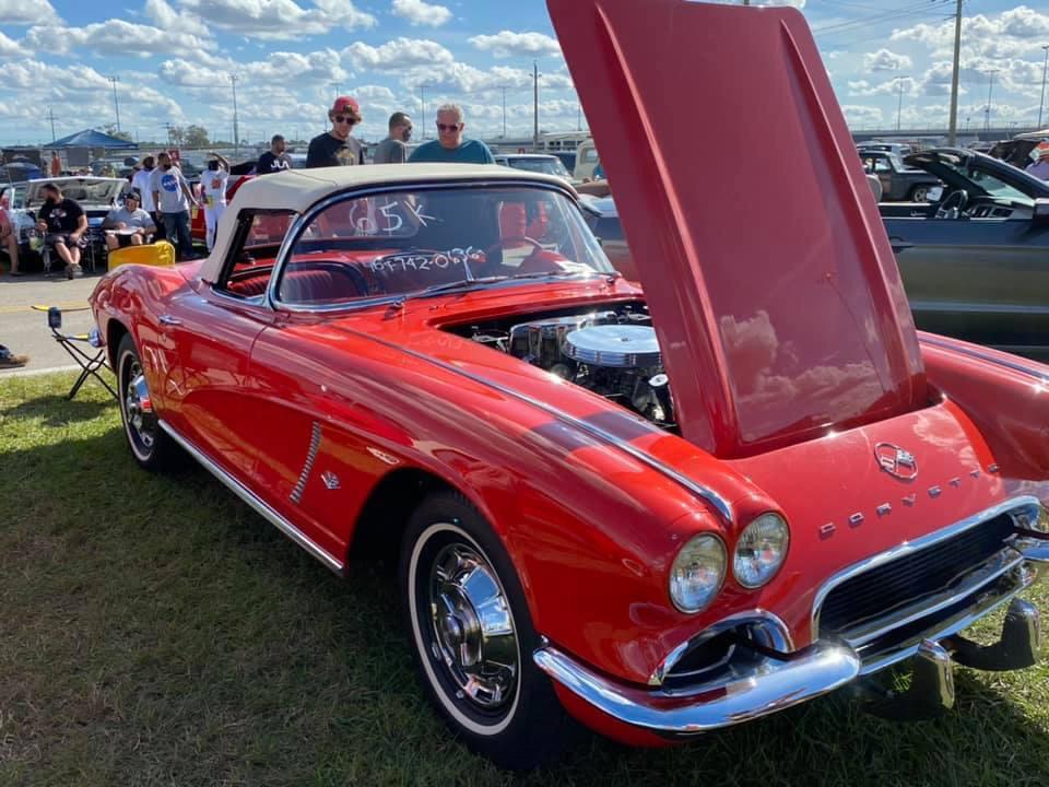 I found this at the Daytona Beach car show today r/Corvette