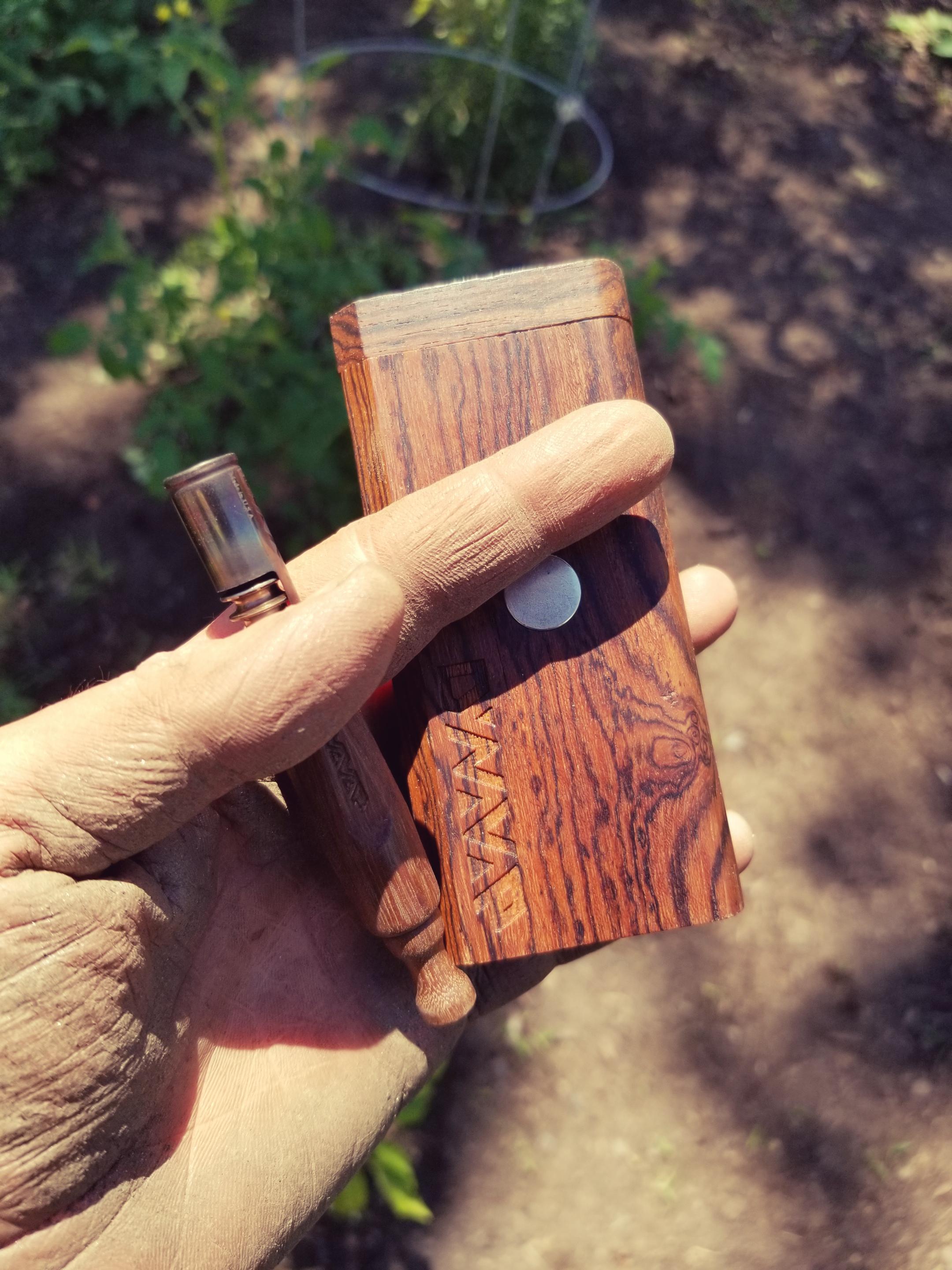 Essential gardening tools r/vaporents
