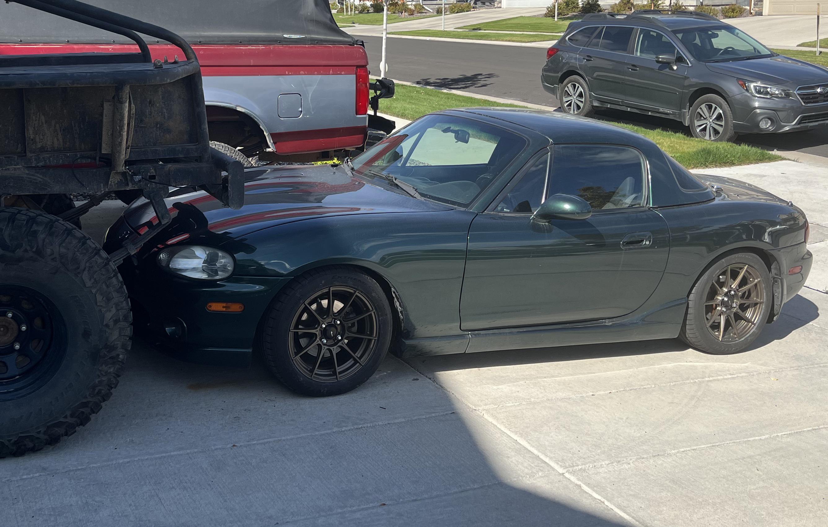Miata Only Parking r/Miata
