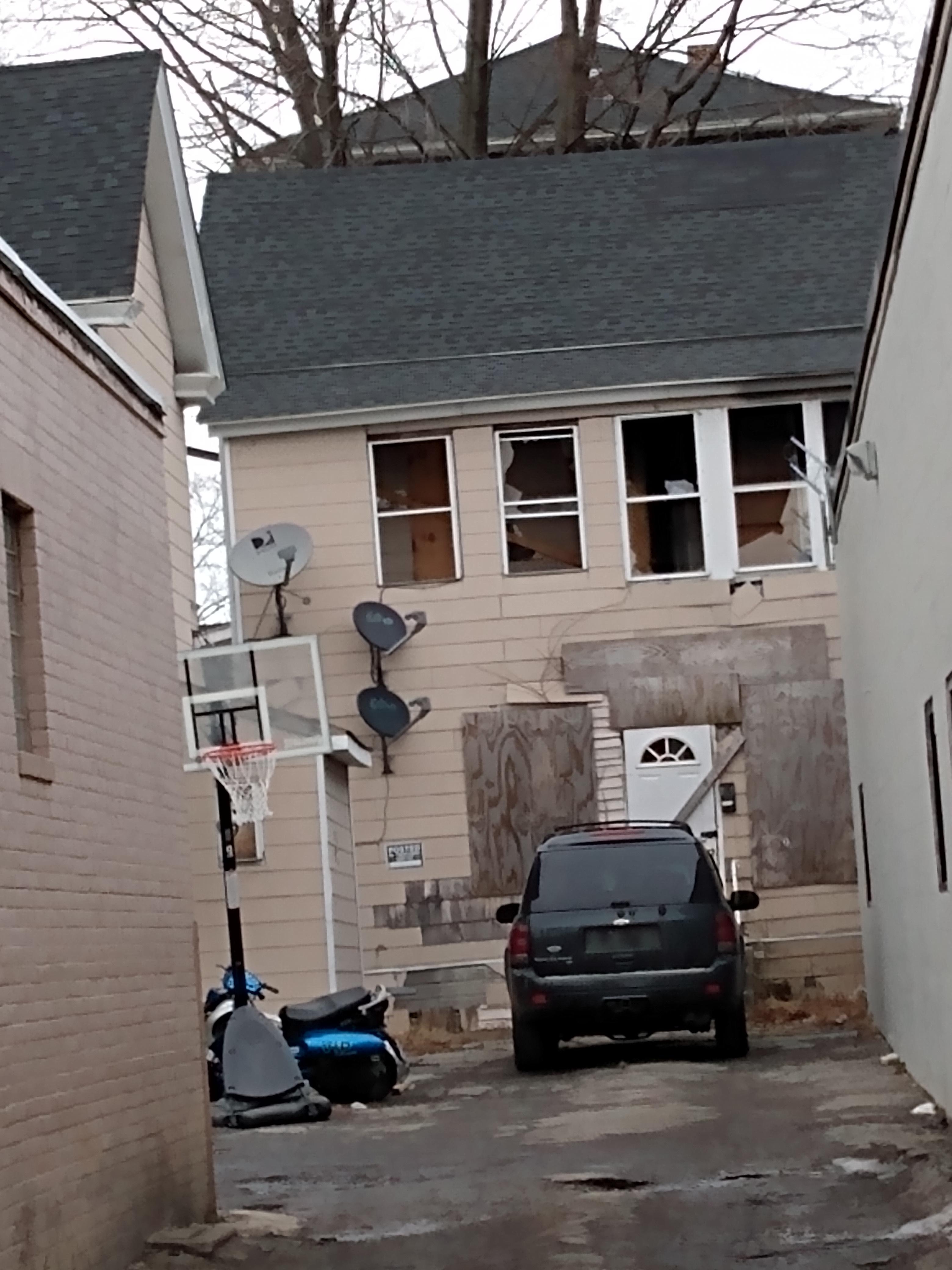 These are a group of apartments behind the Loving Hut on Chandler