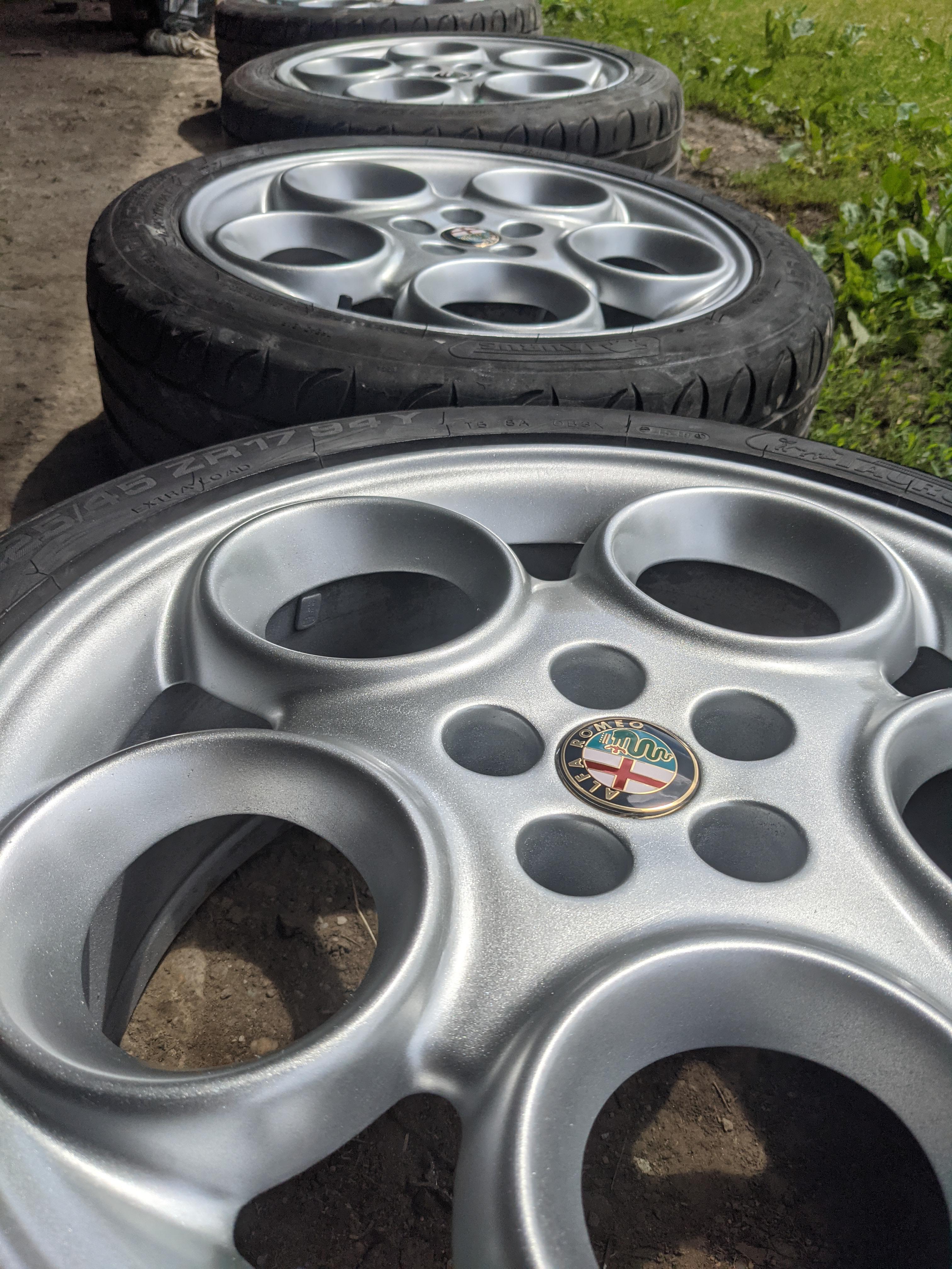 A set of Alfa Romeo 17" Teledial wheels. I love this design and it's