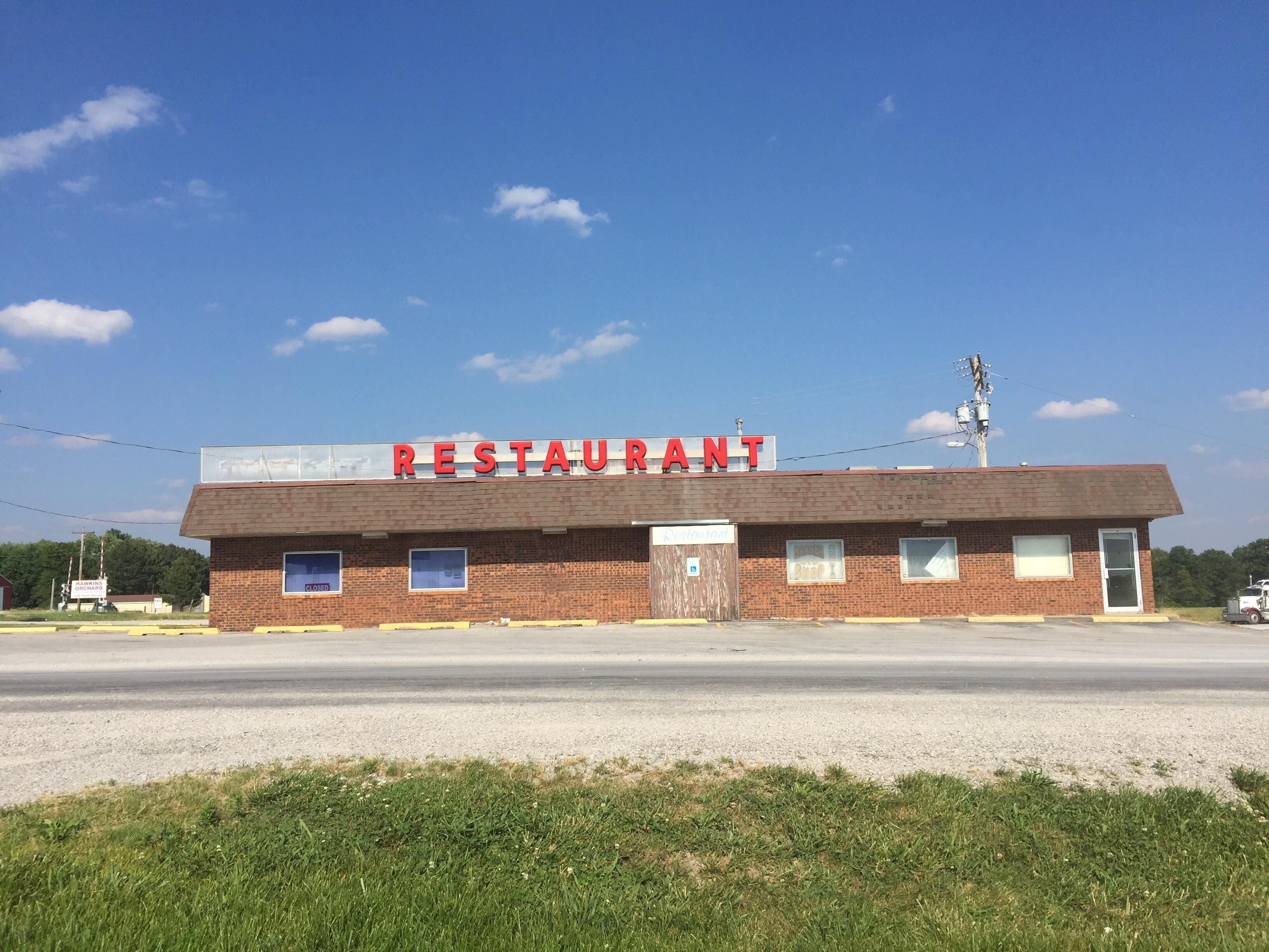 Restaurant in Illinois r/AccidentalWesAnderson