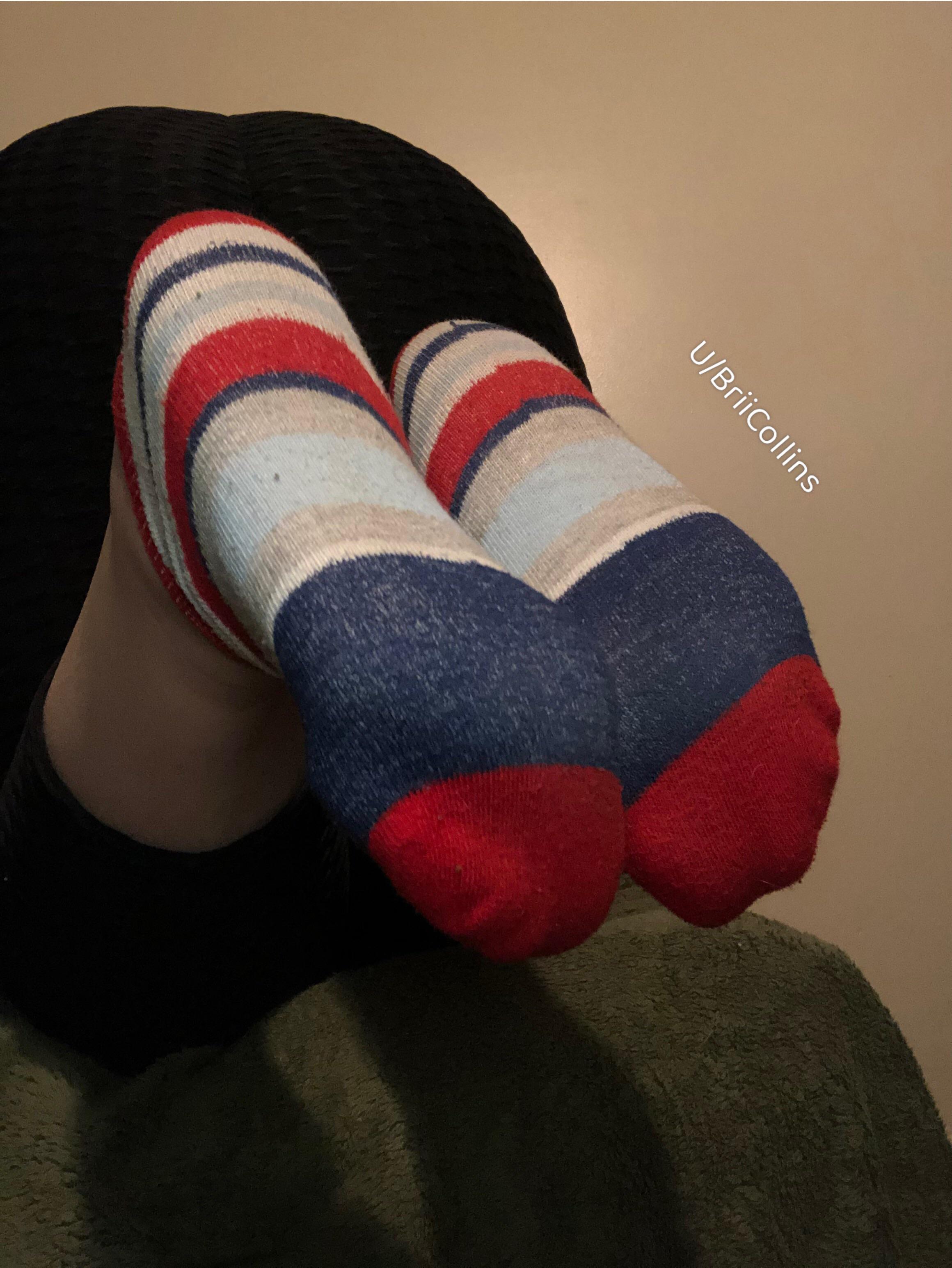 Let my socks tease you 😈 : sockfetish