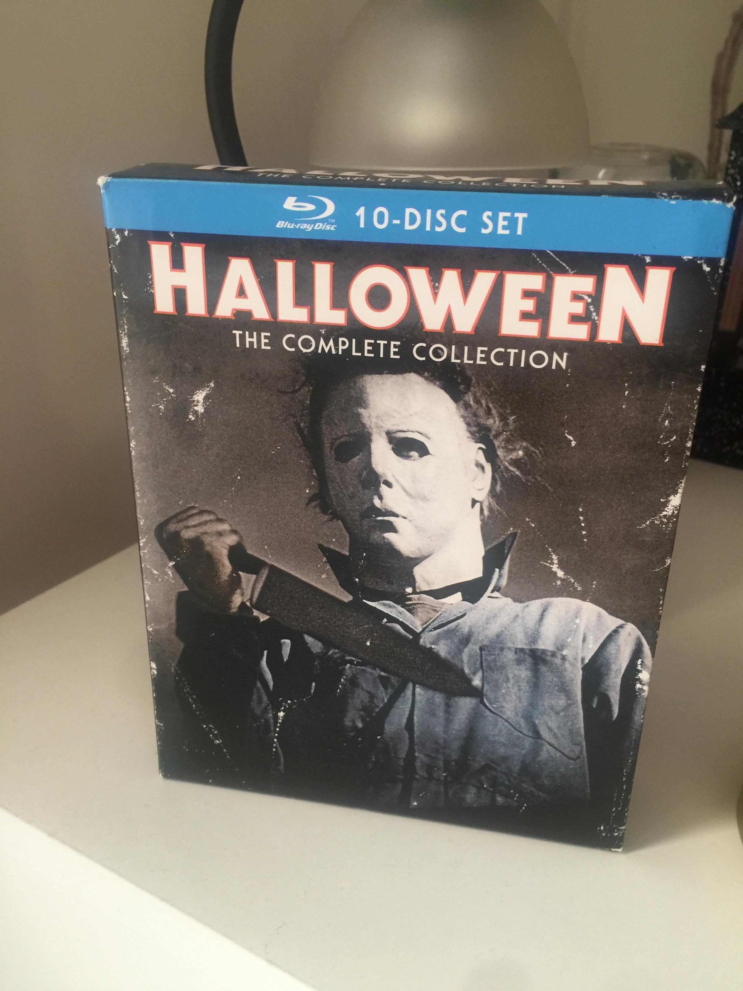 Does anyone else have the HALLOWEEN box set 10 movies! r/dvdcollection