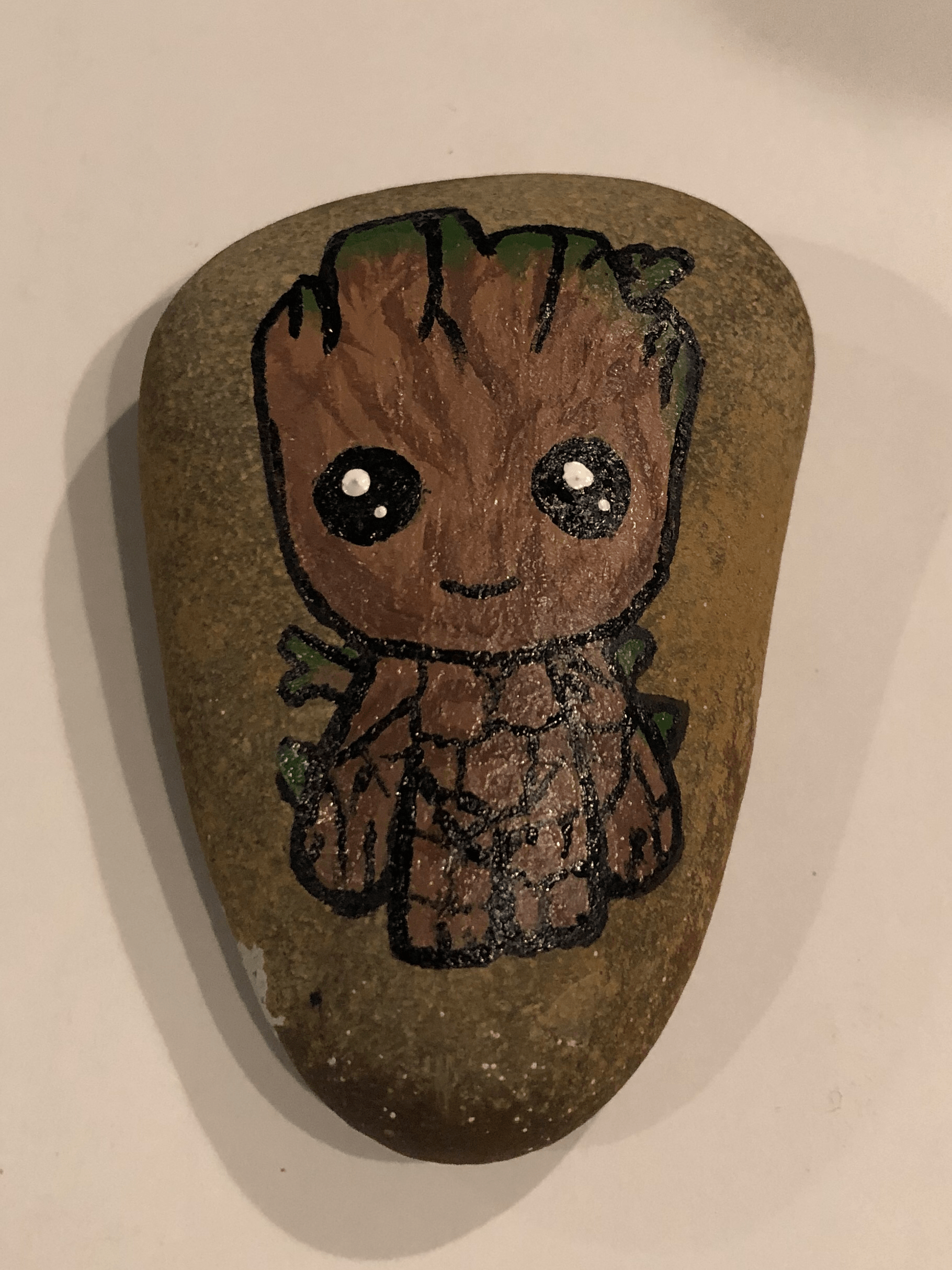 Baby Groot 🌱 rockpainting