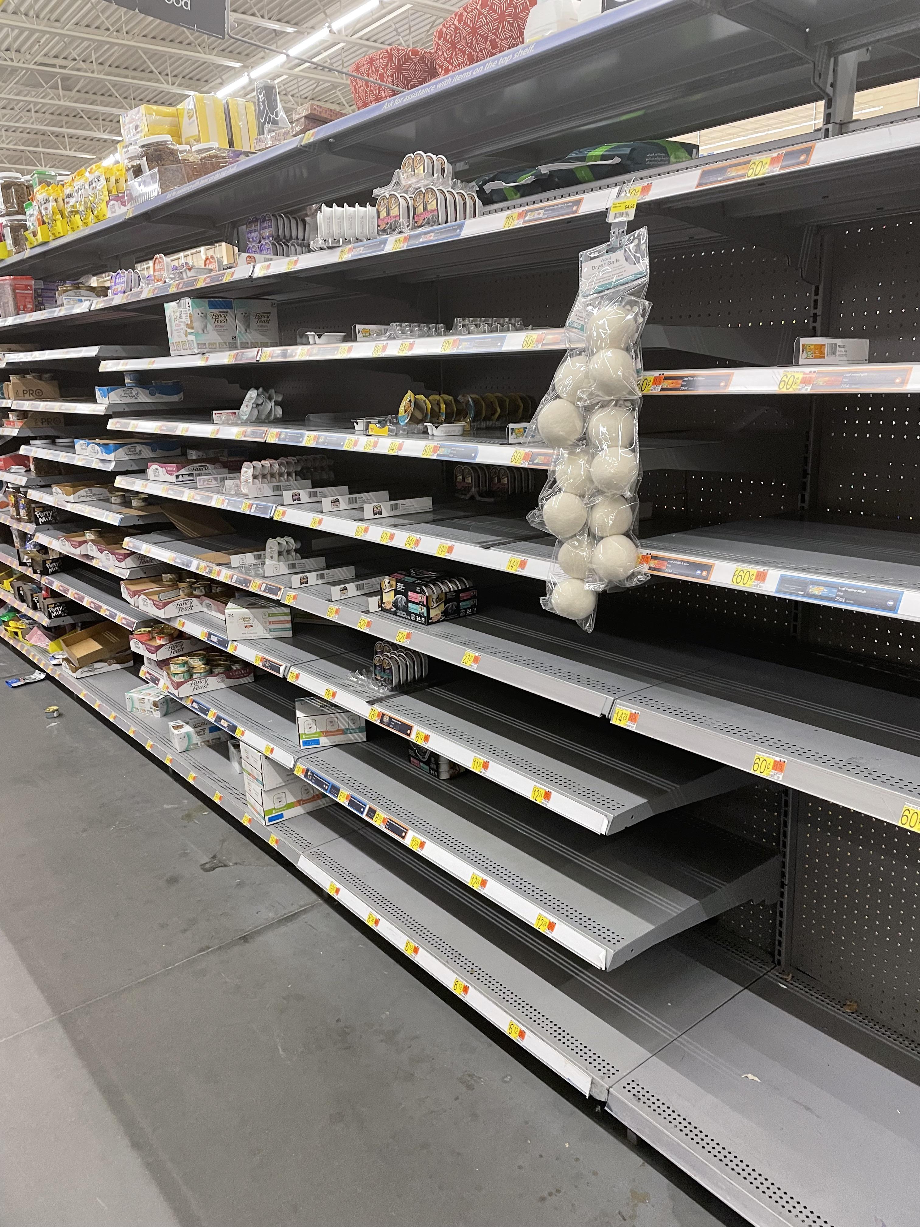 Pet food shortage 😂😳 r/walmart