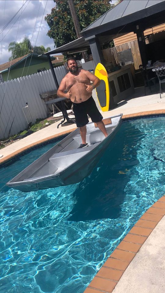 Battles PsBattle This guy selling his boat on Facebook