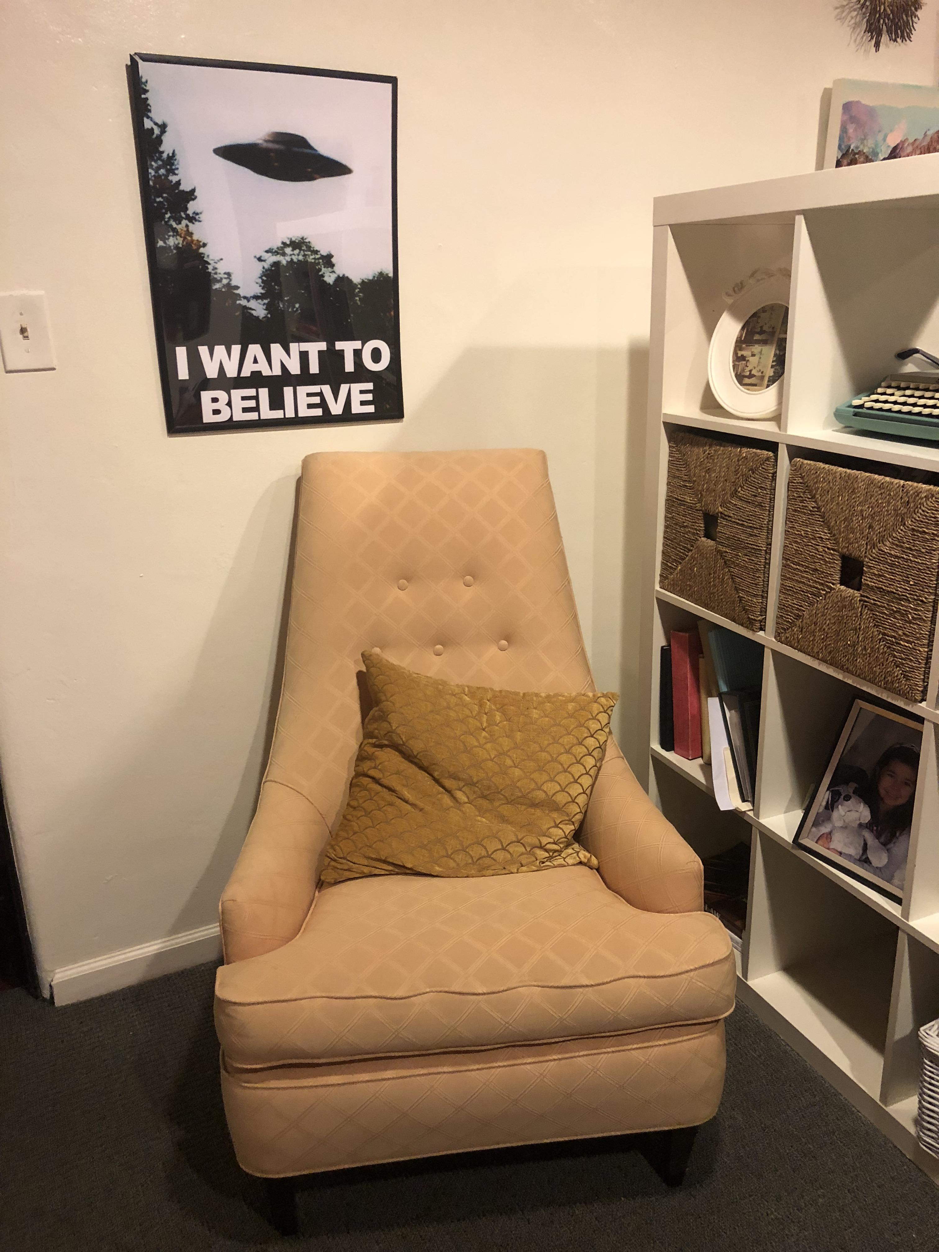 Got this chair from the local thrift store for 20 r/ThriftStoreHauls