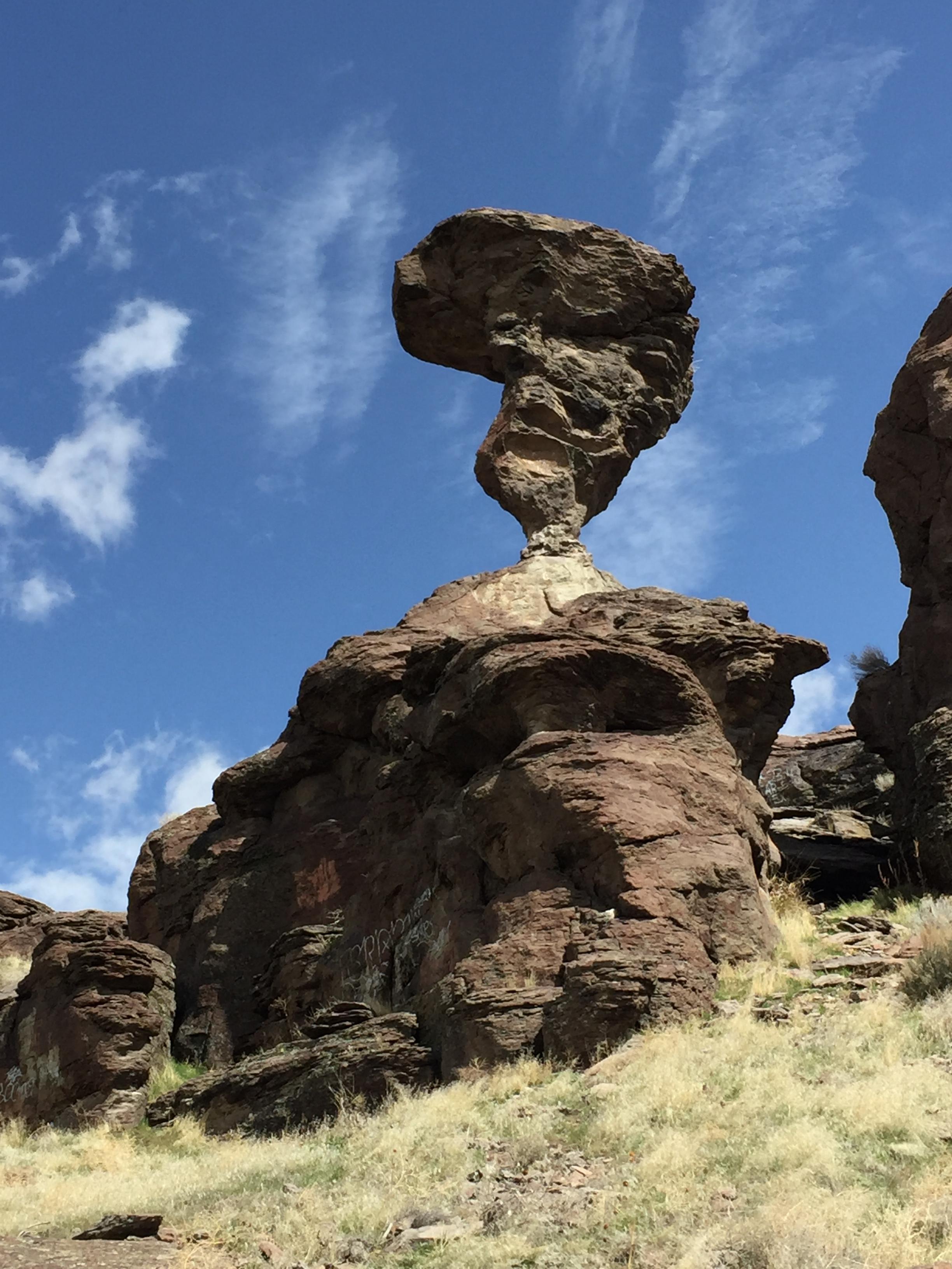 The Balanced Rock. Twin Falls, ID [OC] [2448x3264] r/EarthPorn