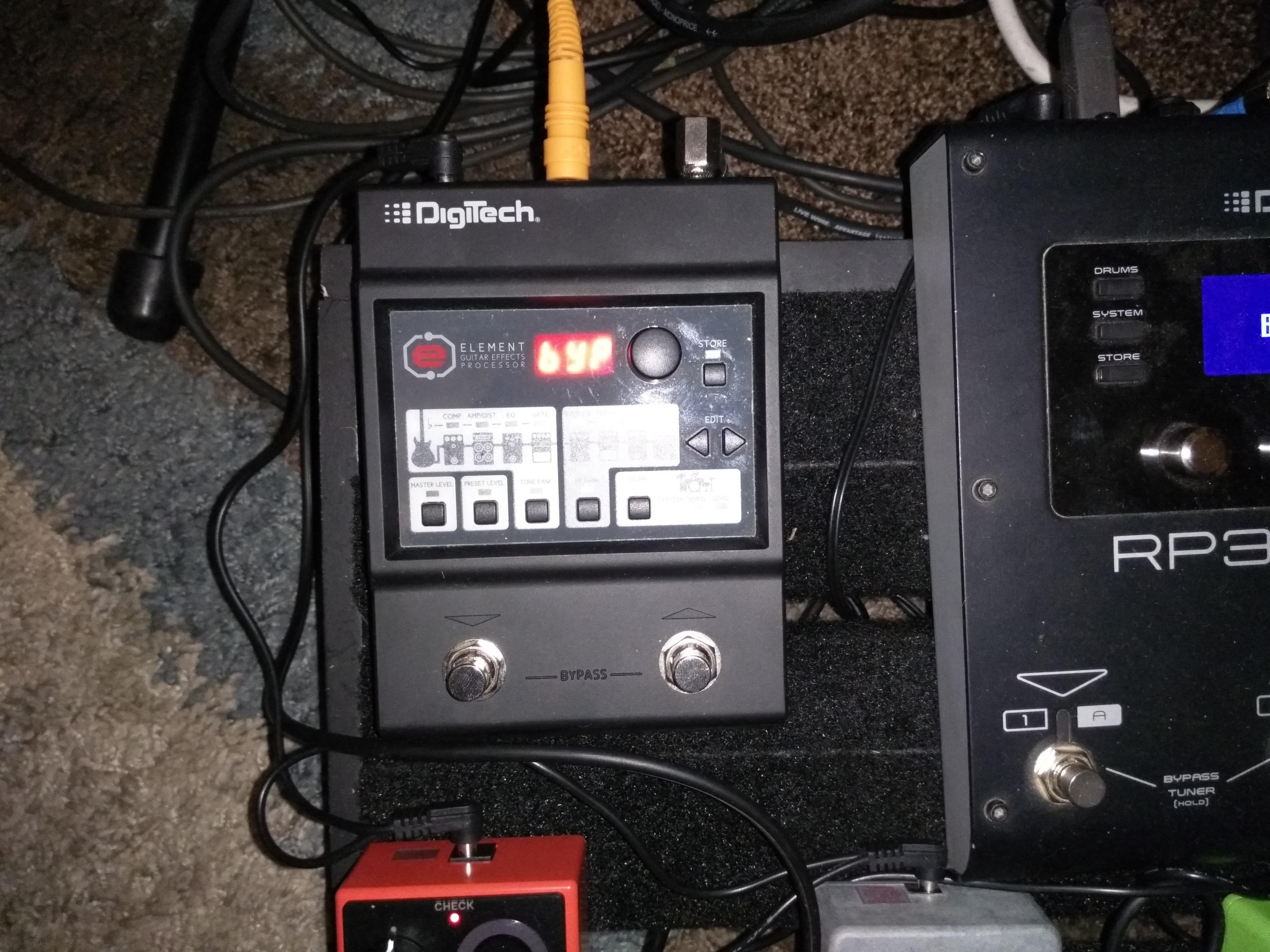 Contender no.2 for small multifx pedal to take to openmic shows Digitech Element r/guitarpedals