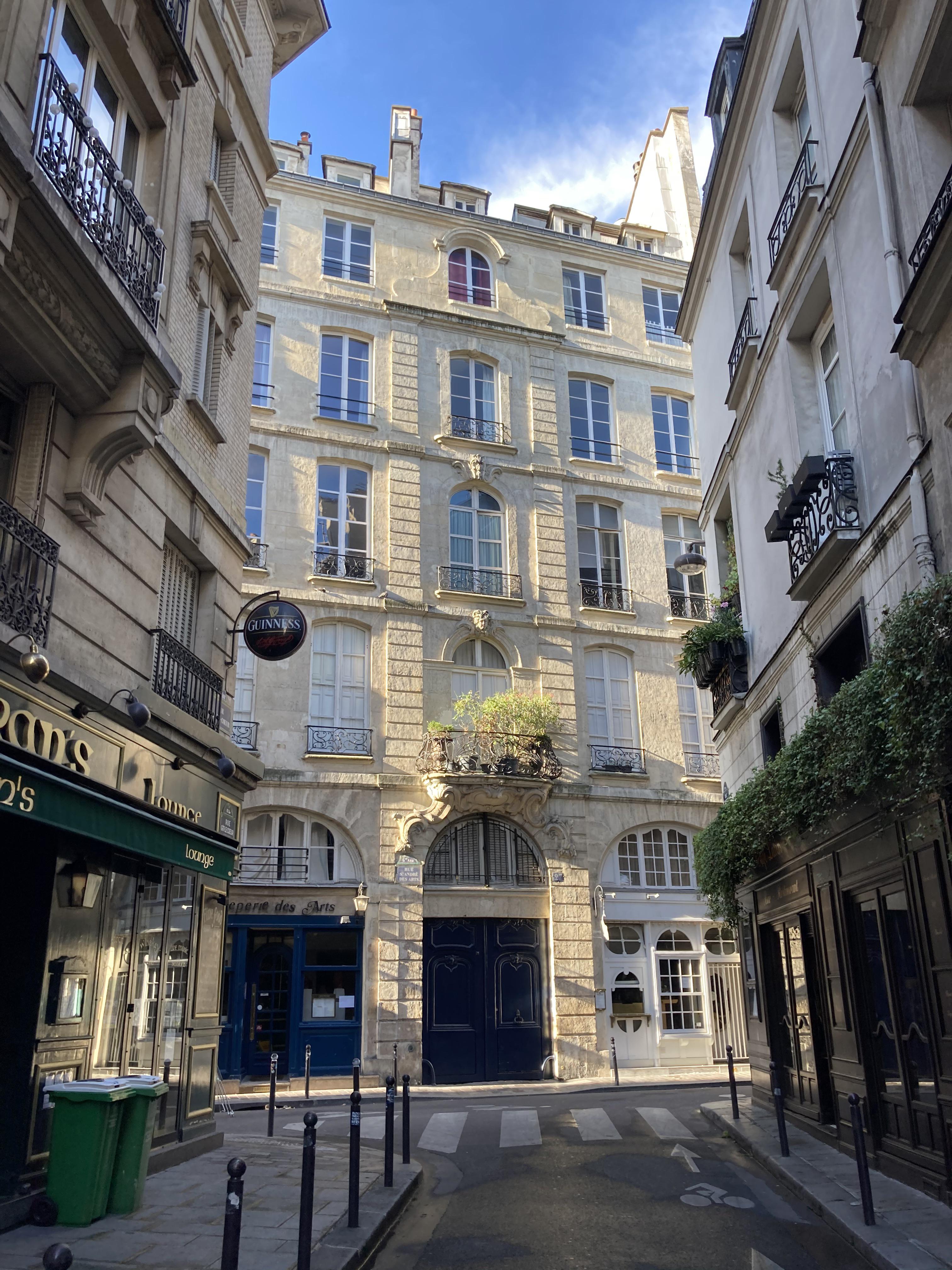 Hôtel Duchesne. Louis XV style. Paris . r/ArchitecturalRevival