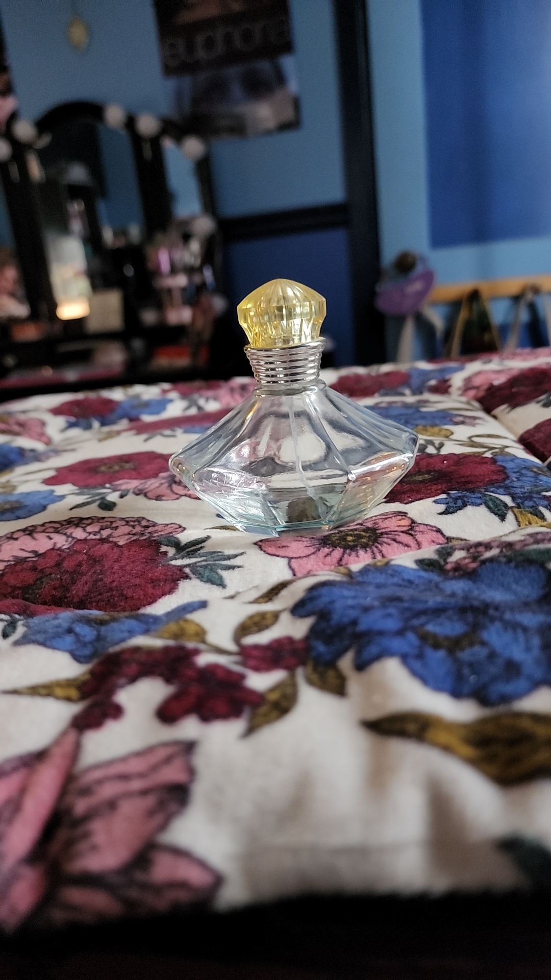 Old perfume bottle, does anyone know what this is? it's from my grandma