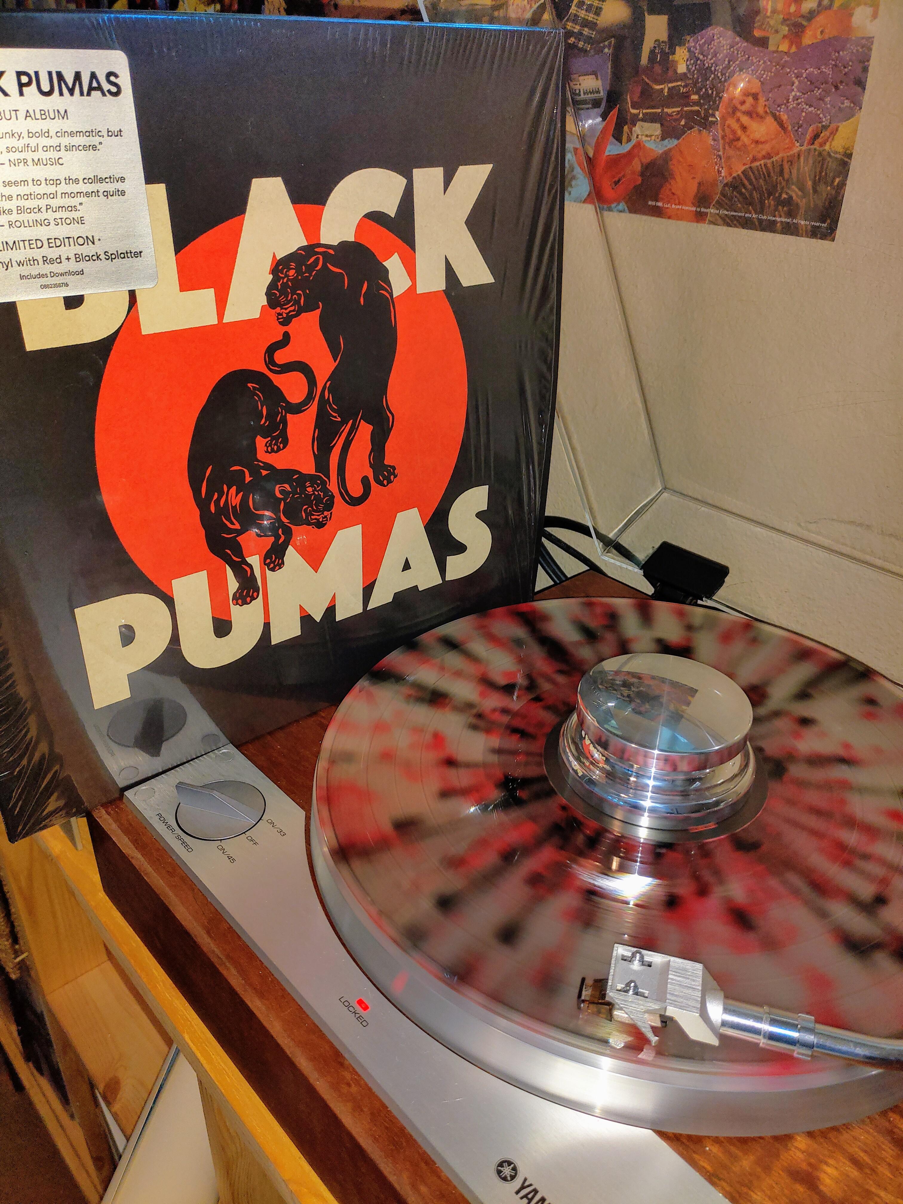 Spinning the debut album of Black Pumas this evening r/vinyl