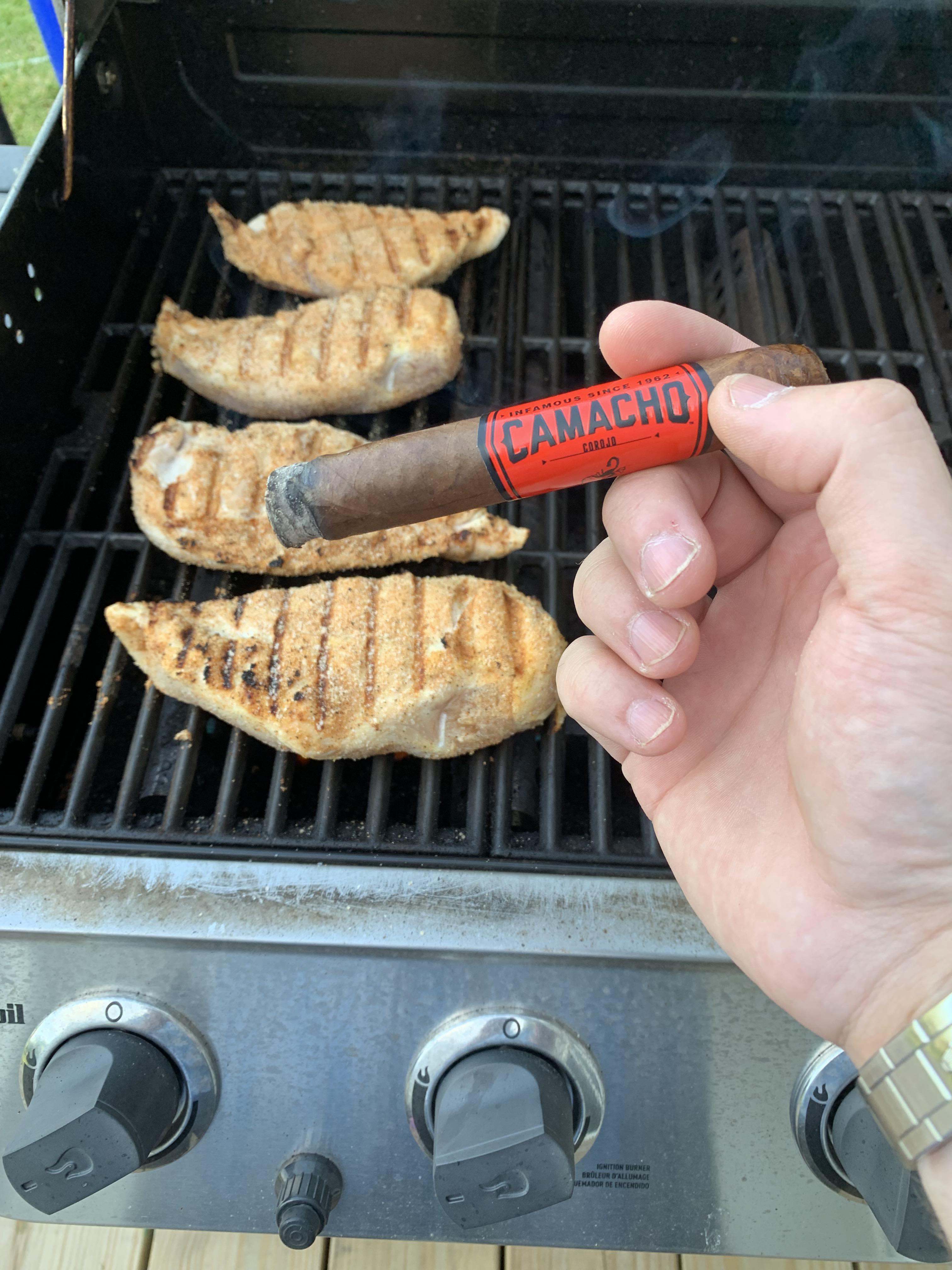Spicy cigar for some spicy chicken. r/cigars