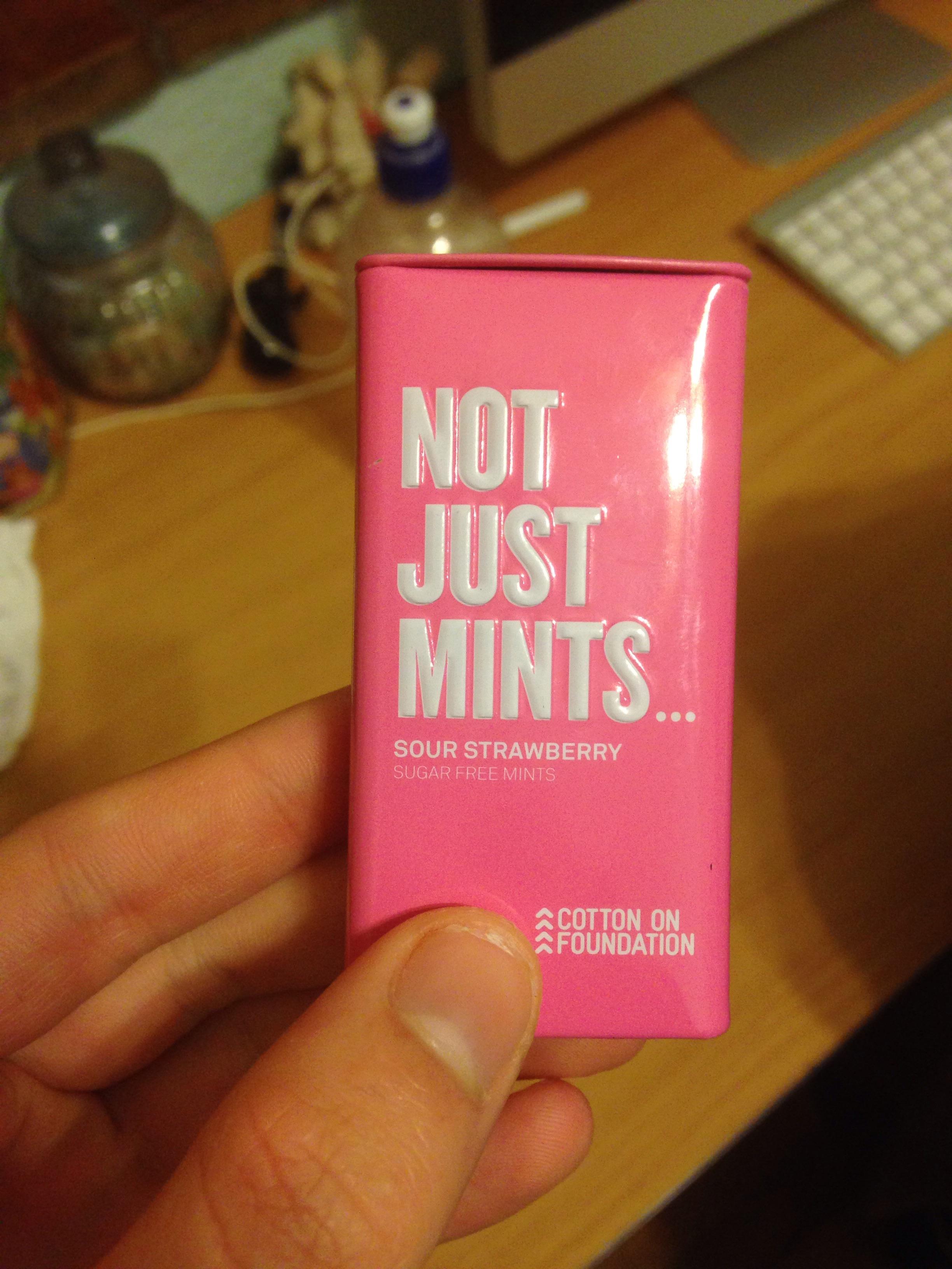 but the womints and the childmints too! r/PrequelMemes