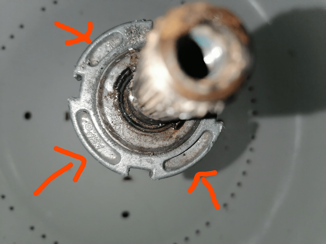How can I take the nut off : r/howto