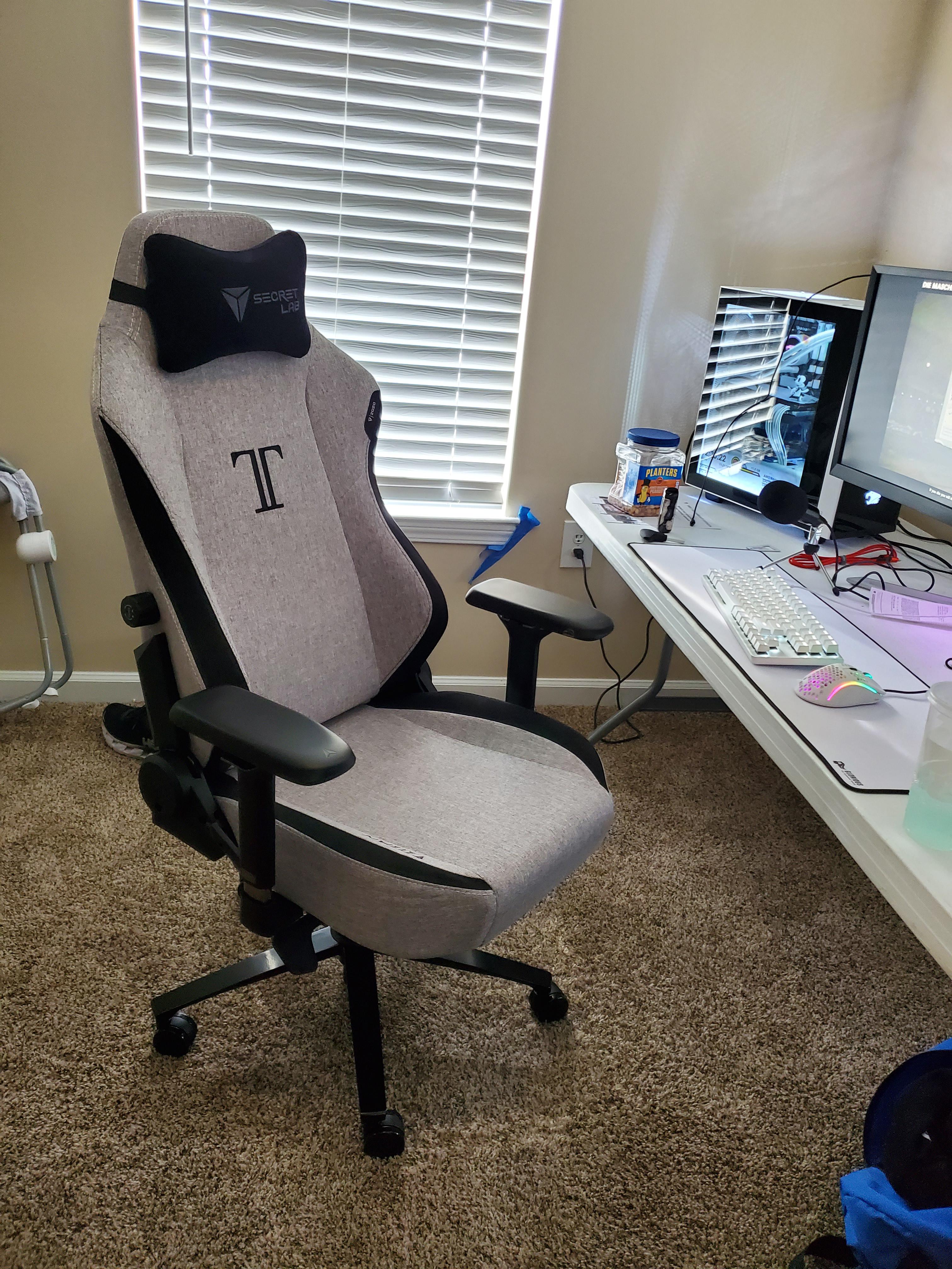 Got my brand new secretlab! I've owned a lot of gaming chairs but this