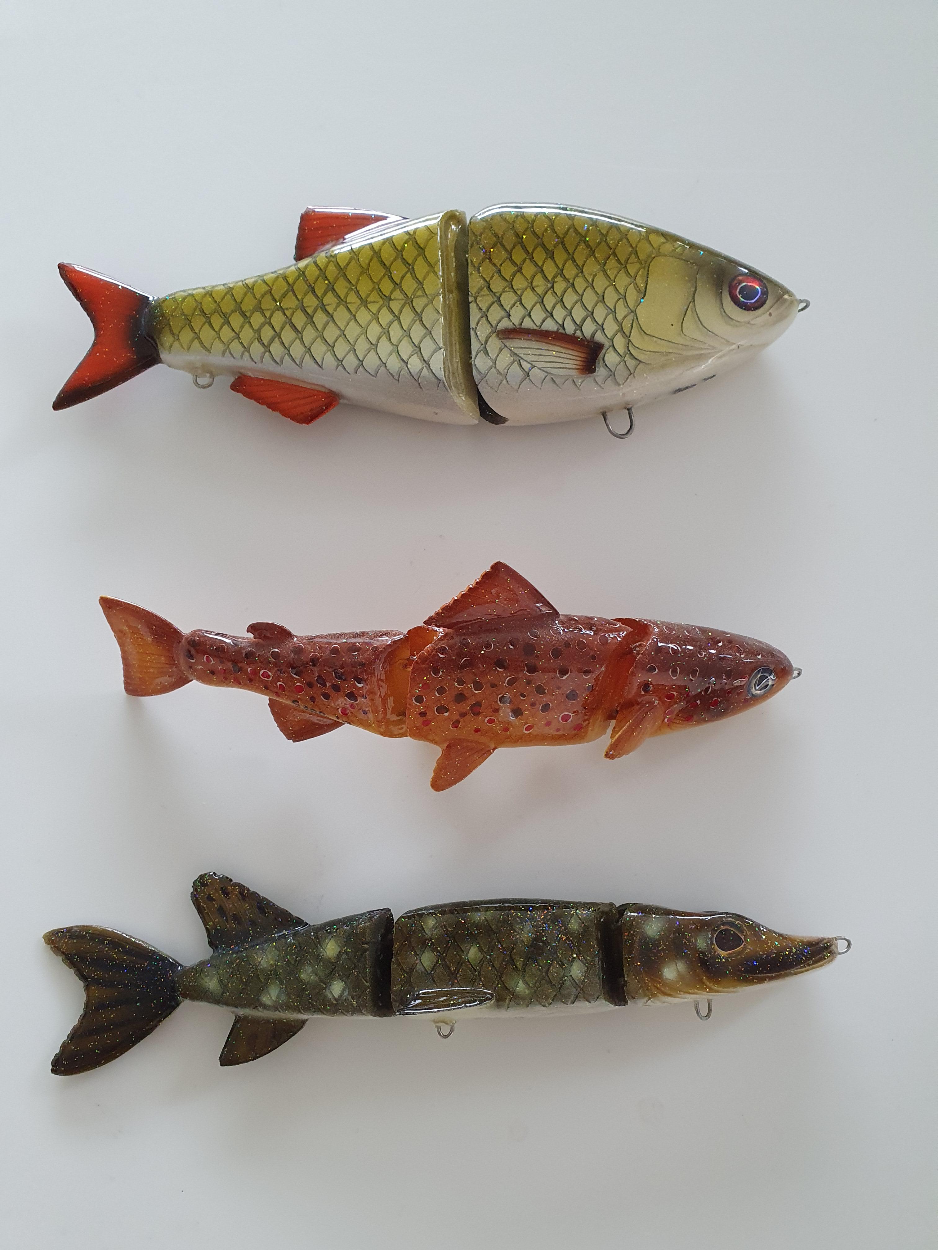 Some resin poured swimbaits. Took me some time to carve those Masters in wood ) r