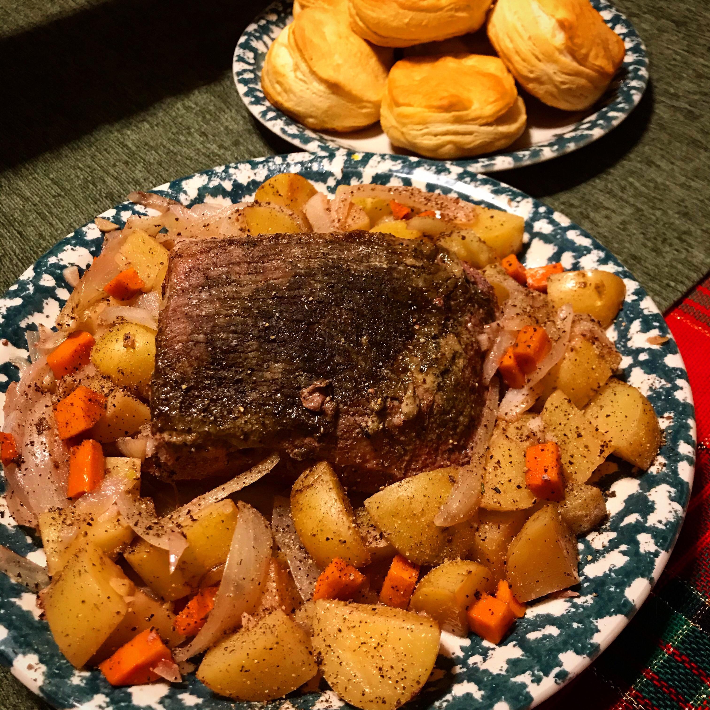 Your classic crockpot roast, potatoes, carrots, and onion. r/slowcooking